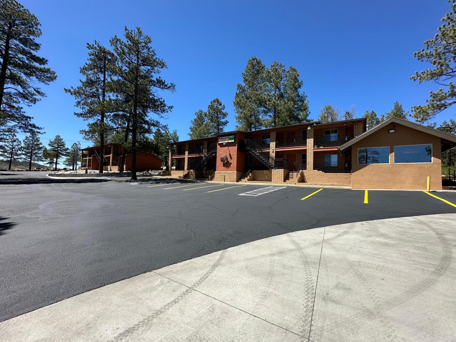 Motel In The Pines photo 1