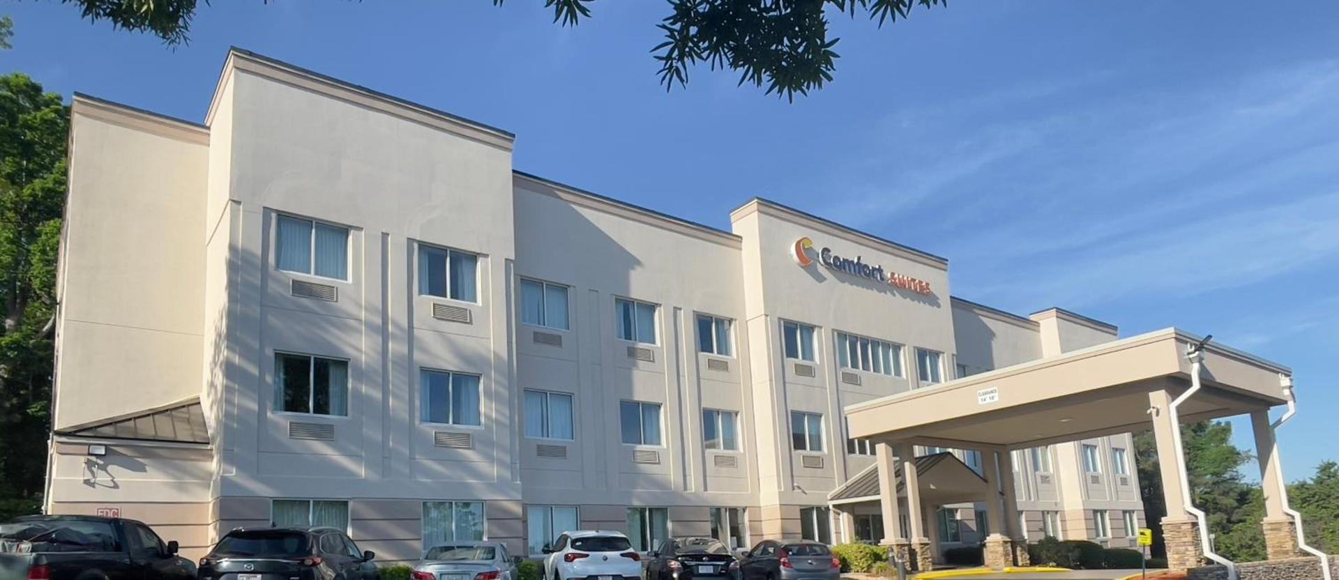 Comfort Suites Raleigh Walnut Creek photo 36