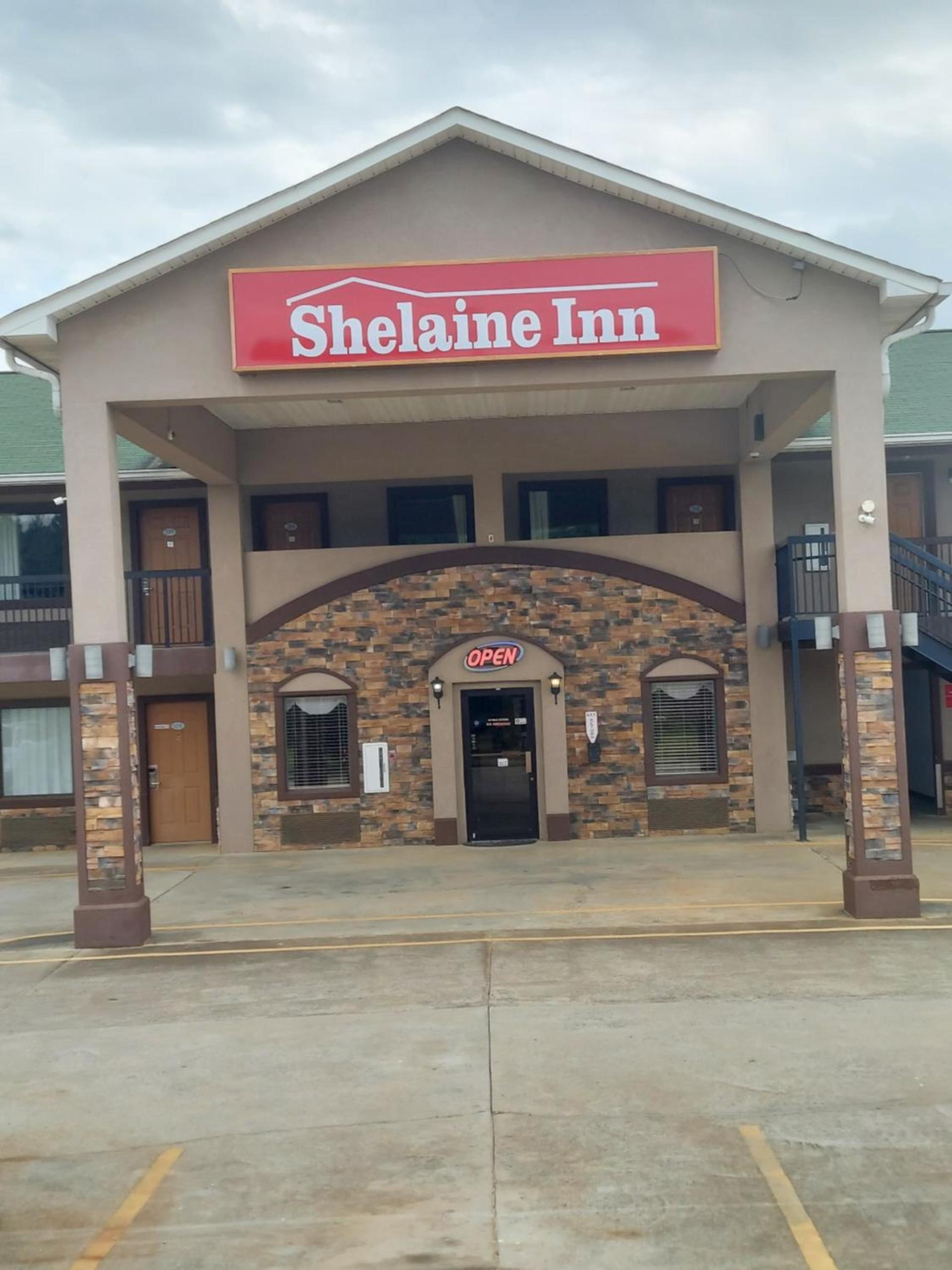 Shelaine Inn photo 2