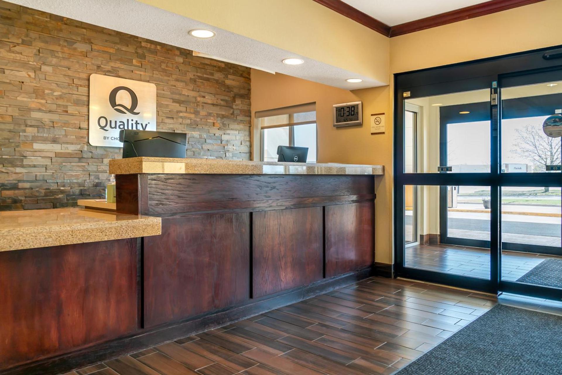 Quality Inn & Suites photo 48