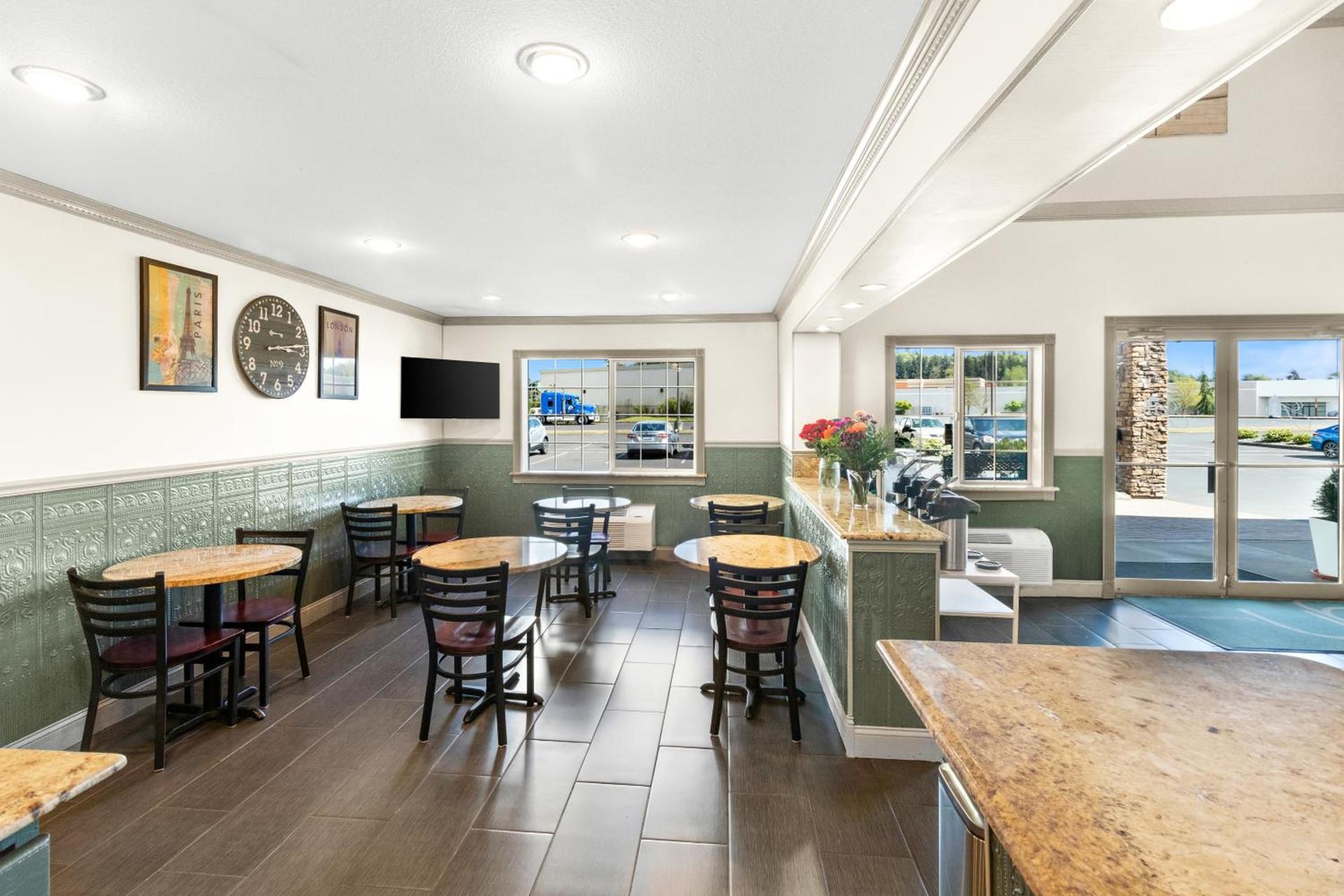 GuestHouse Inn & Suites Kelso/Longview photo 20