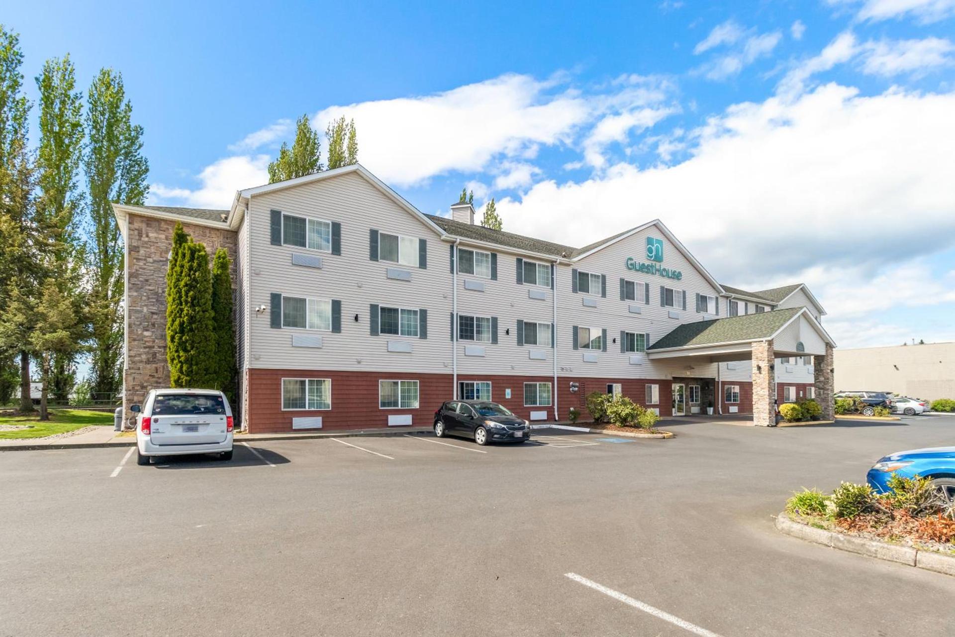 GuestHouse Inn & Suites Kelso/Longview photo 24