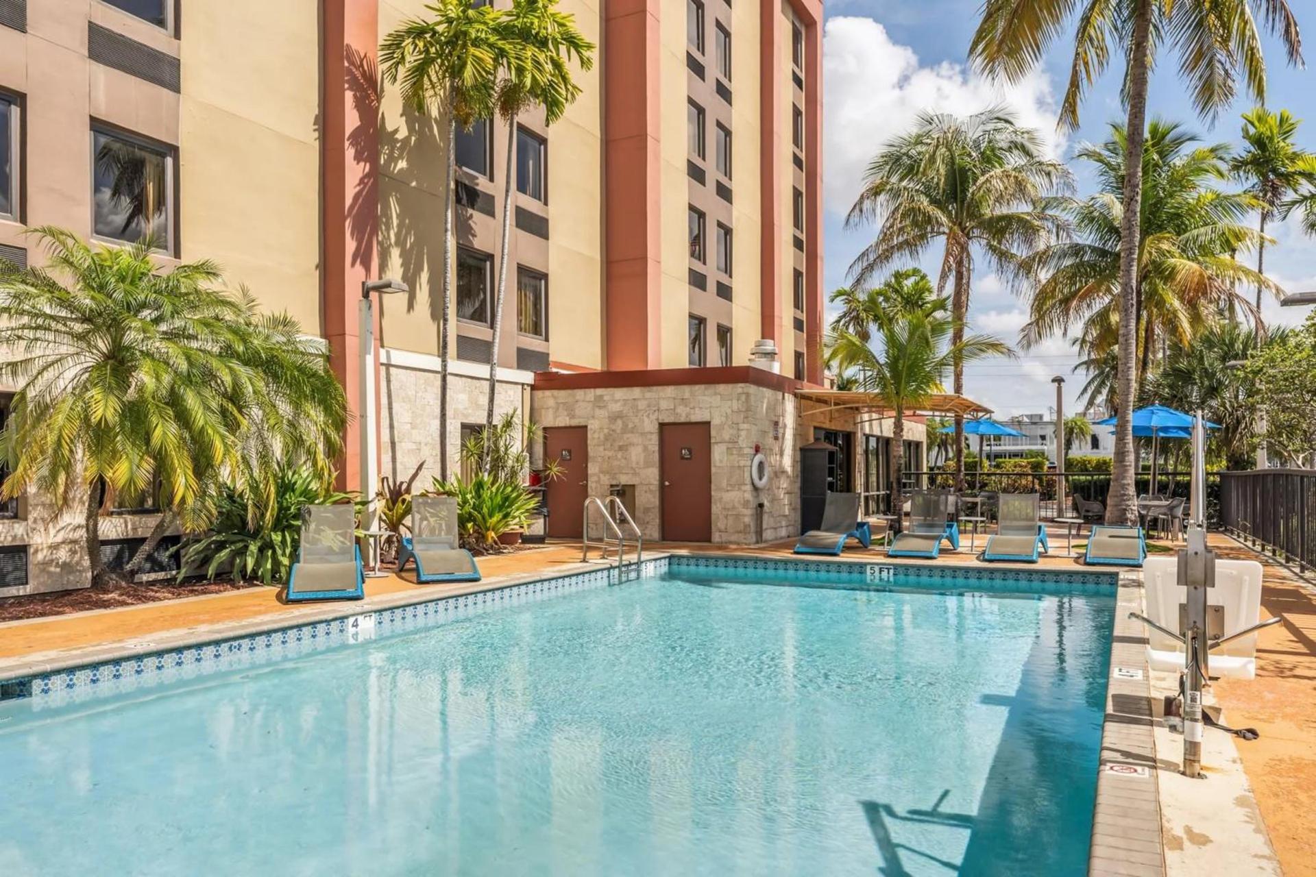 Hampton Inn Miami-Airport West photo 3