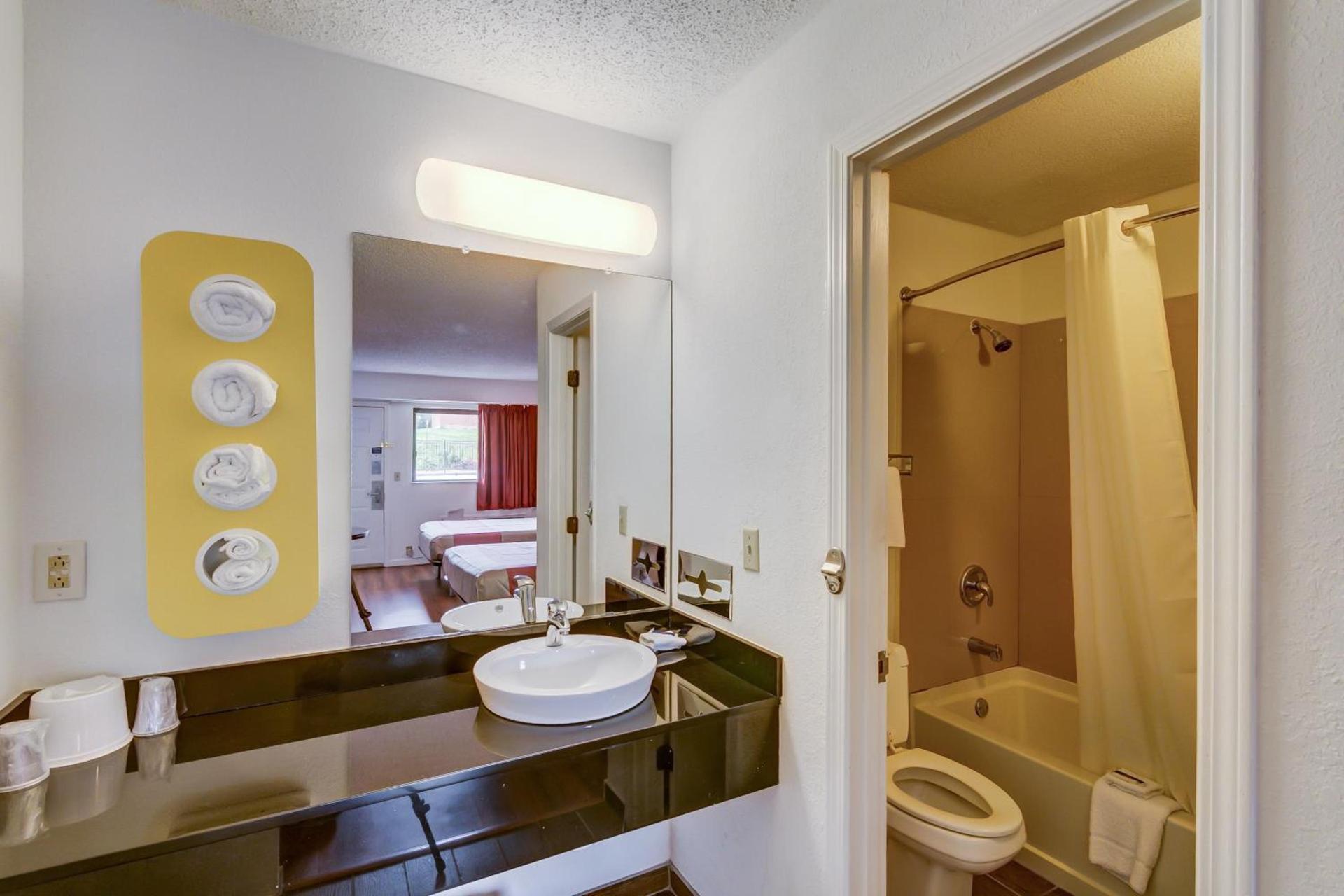 Motel 6-Berea, KY photo 27