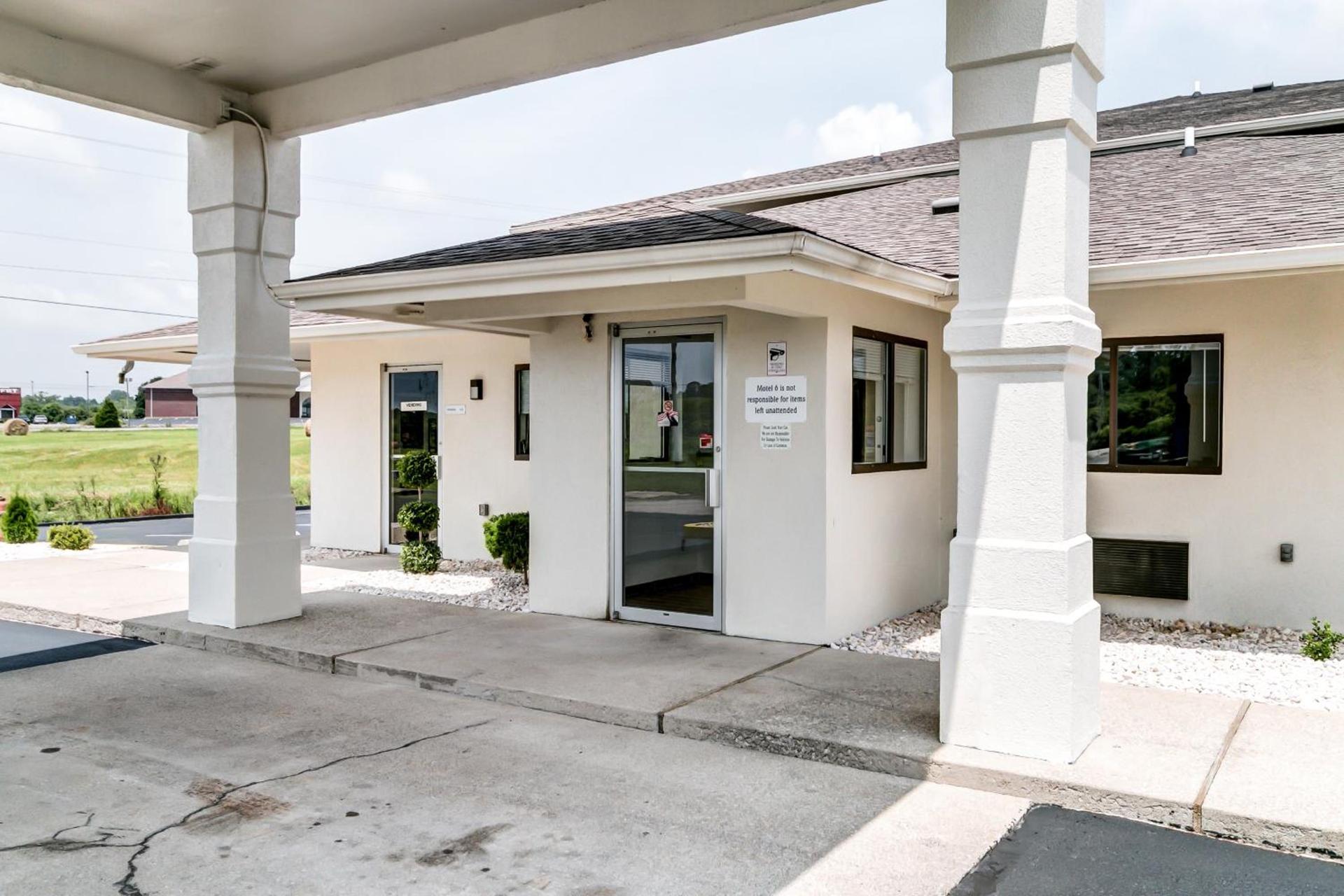 Motel 6-Berea, KY photo 12