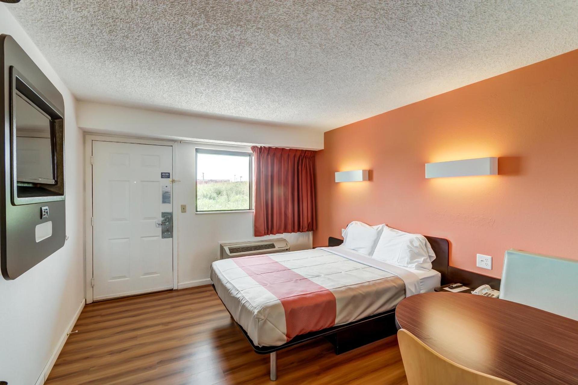 Motel 6-Berea, KY photo 23