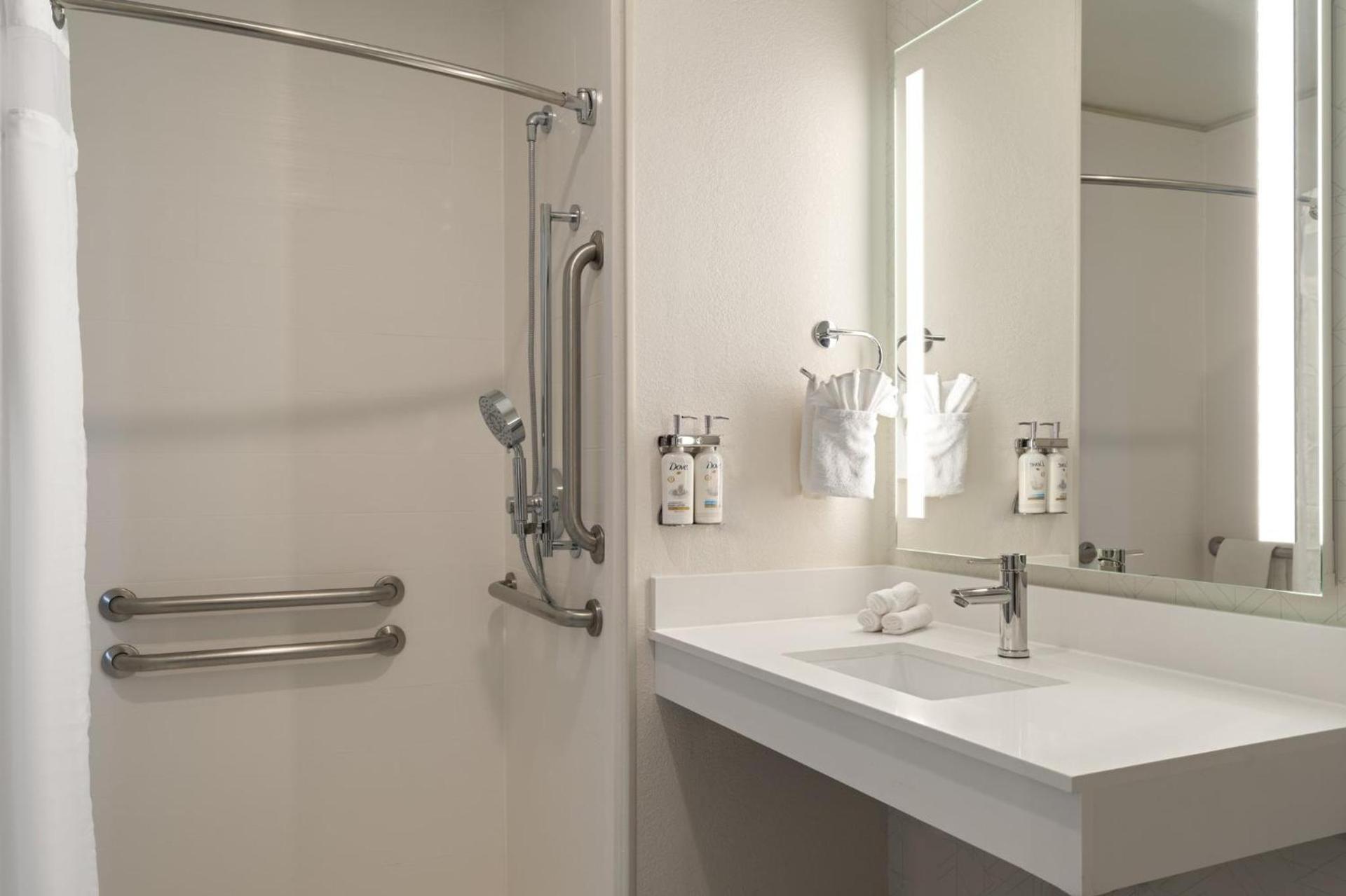Holiday Inn Express & Suites American Fork - North Provo by IHG photo 44