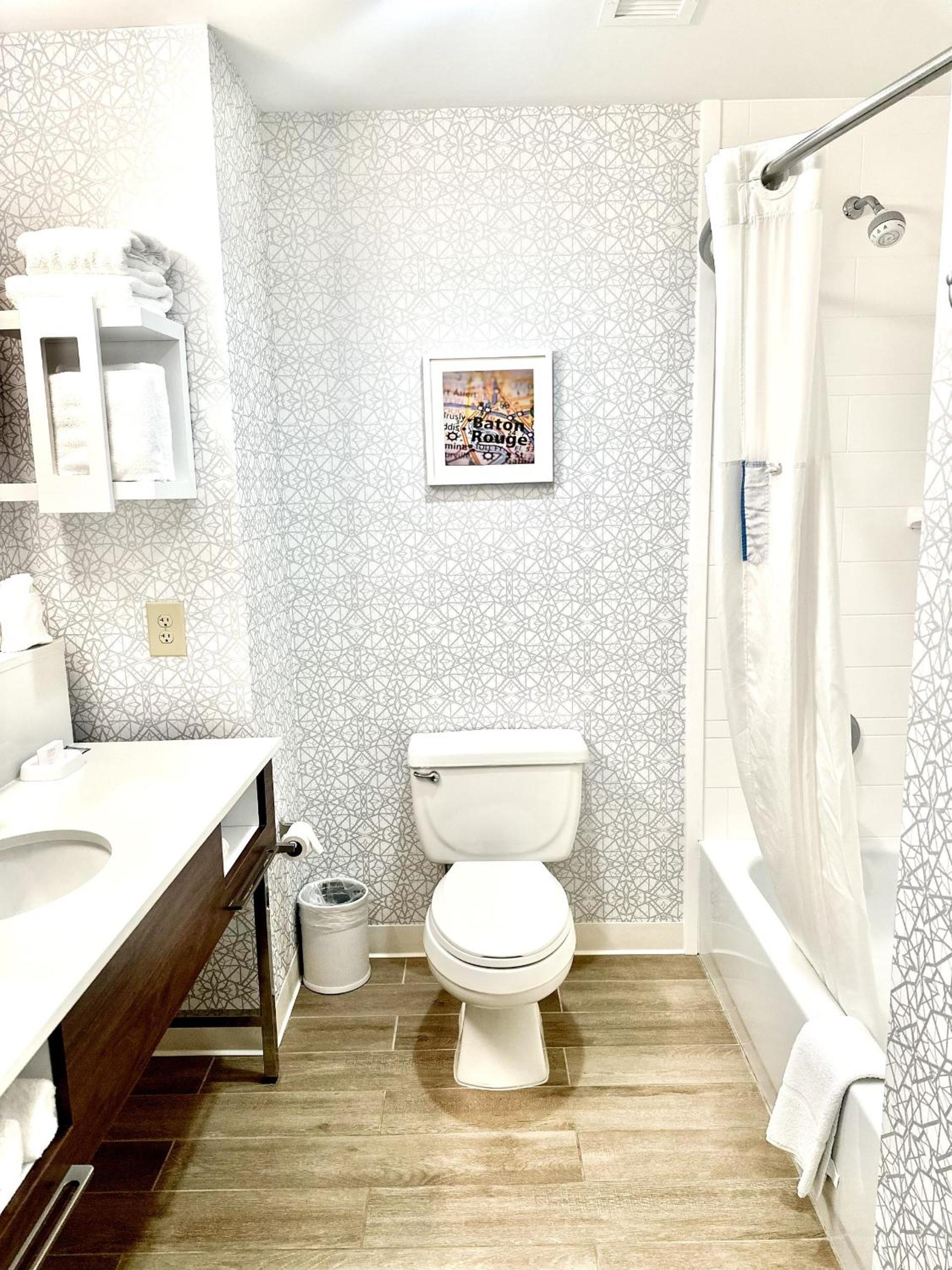 Hampton Inn Baton Rouge - Denham Springs photo 2