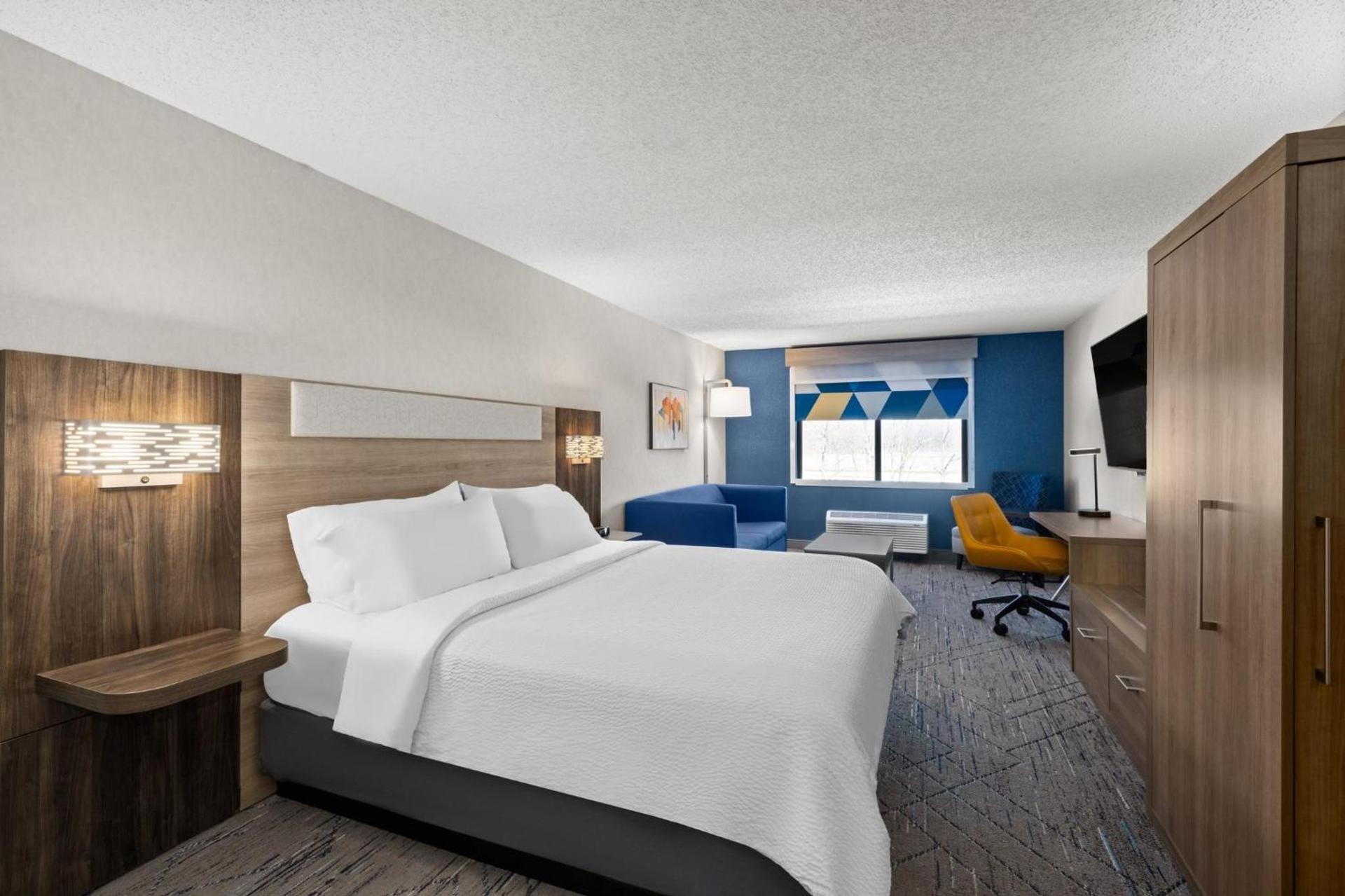 Holiday Inn Express Grove City - Premium Outlet Mall by IHG photo 45