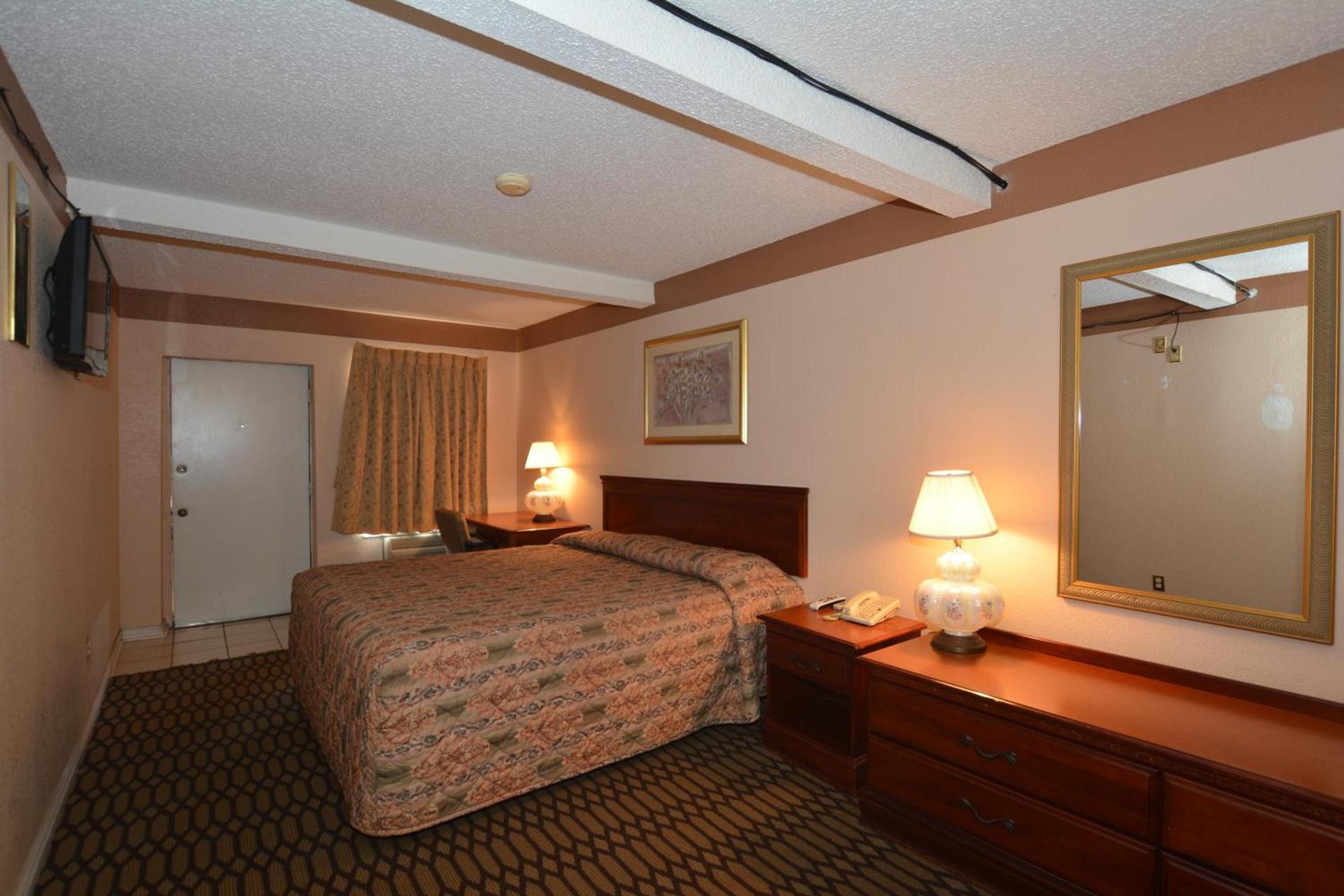 Newcastle Motel photo 16
