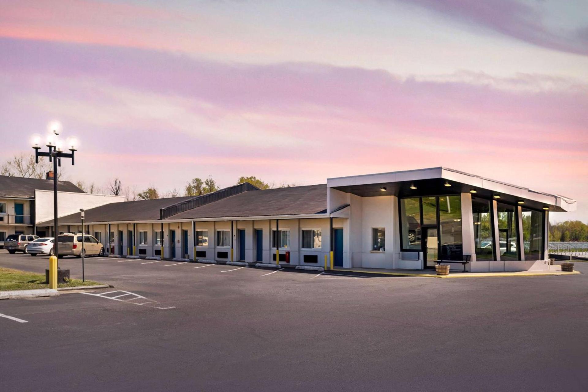 Days Inn by Wyndham Wrightstown McGuire AFB Bordentown photo 7