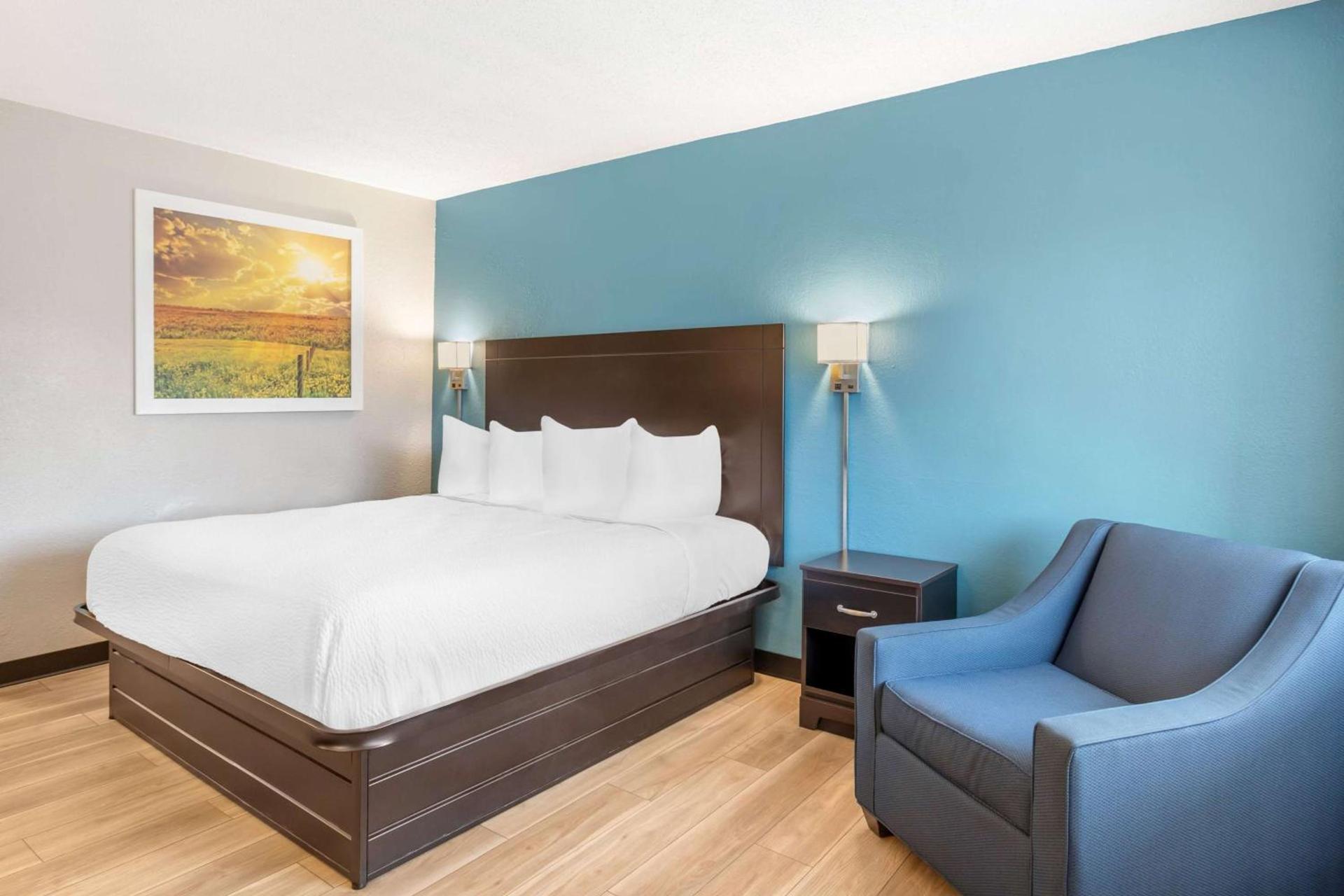 Days Inn by Wyndham Wrightstown McGuire AFB Bordentown photo 21