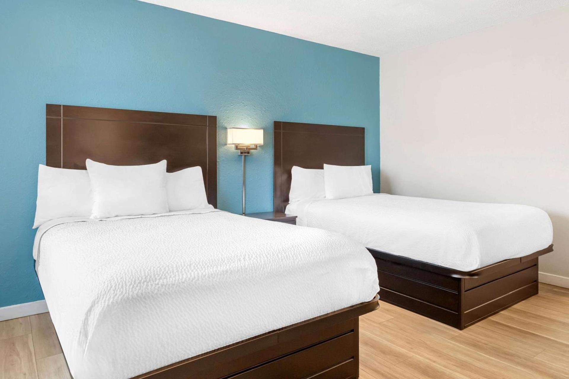 Days Inn by Wyndham Wrightstown McGuire AFB Bordentown photo 24