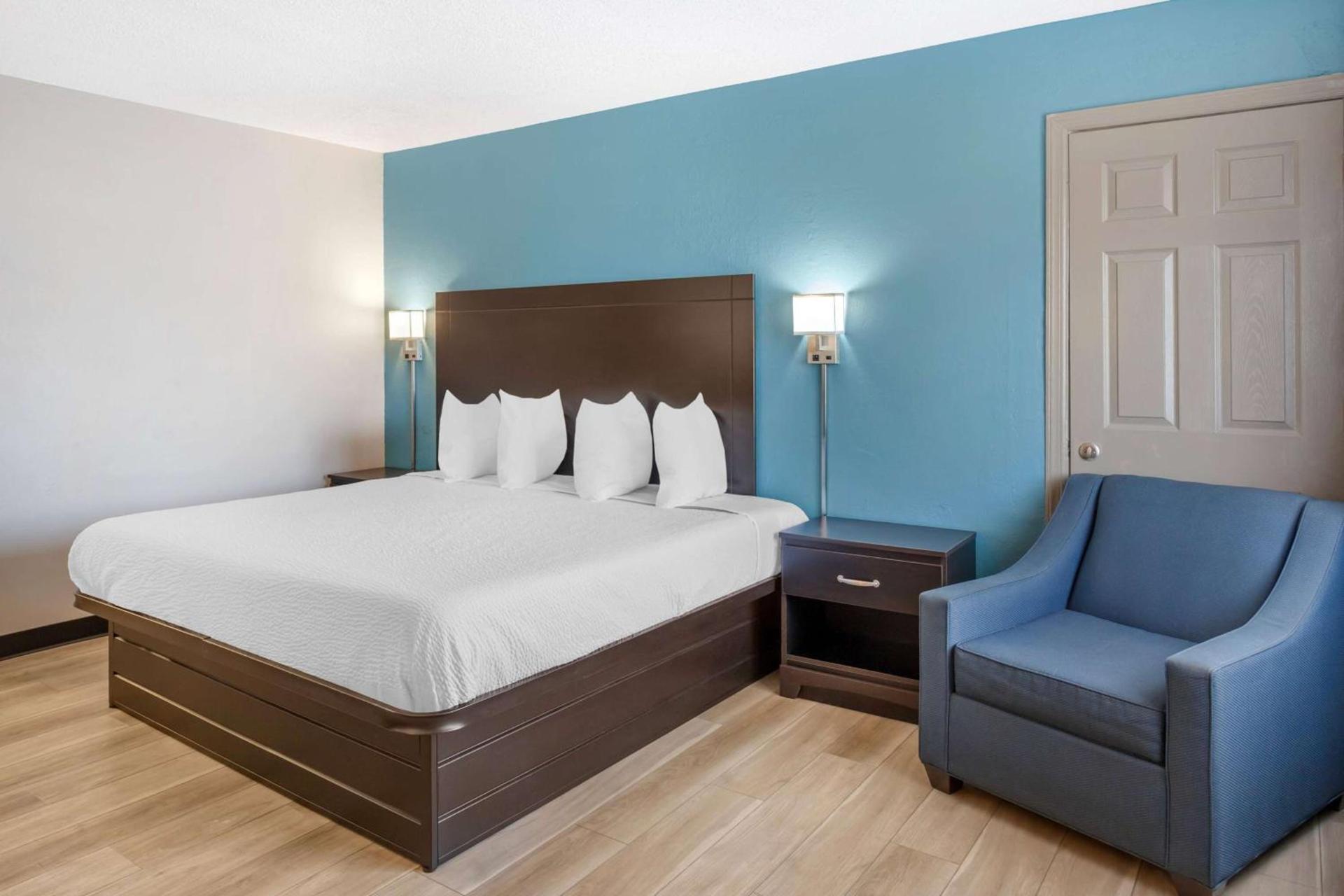 Days Inn by Wyndham Wrightstown McGuire AFB Bordentown photo 26