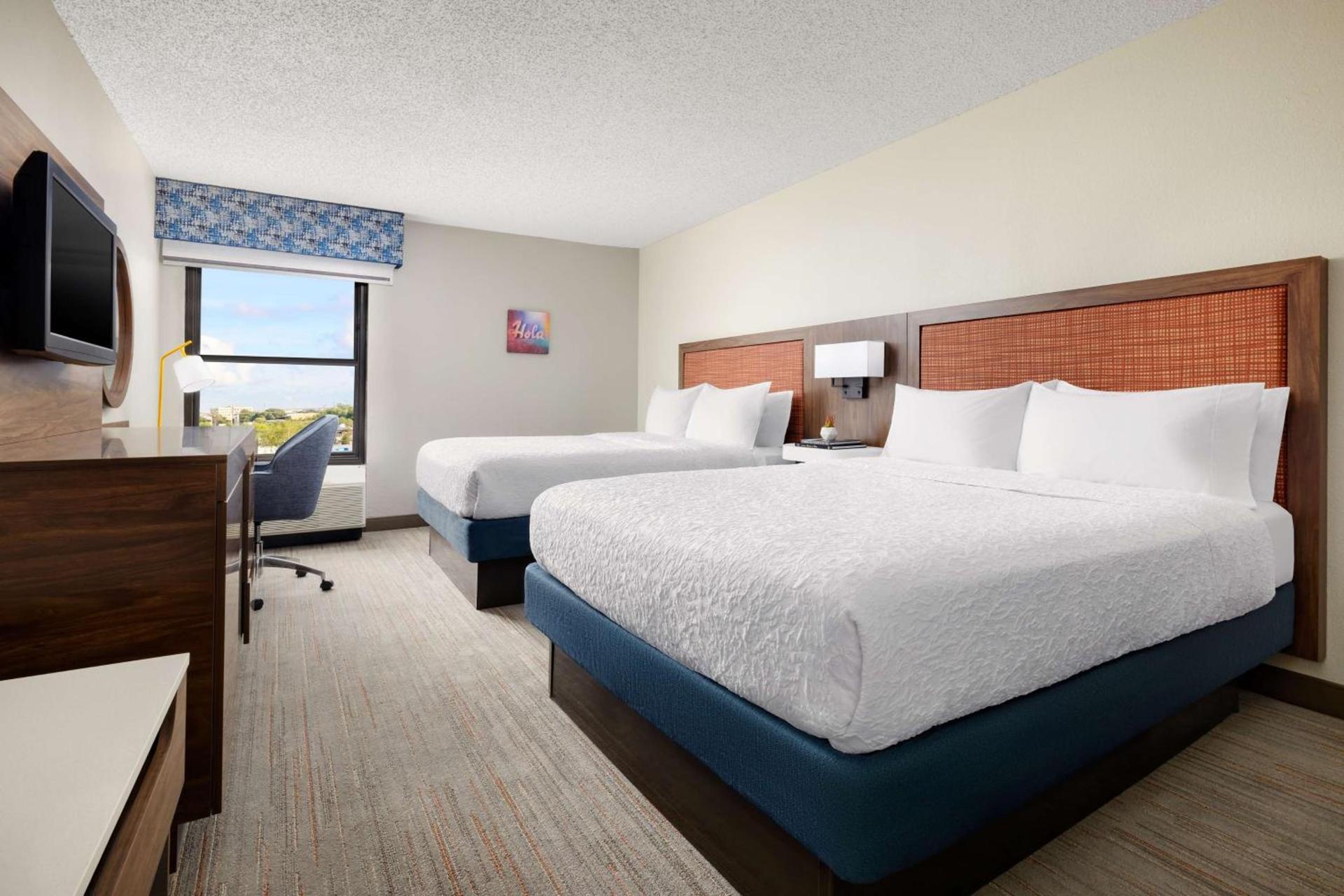 Hampton Inn Laredo photo 20
