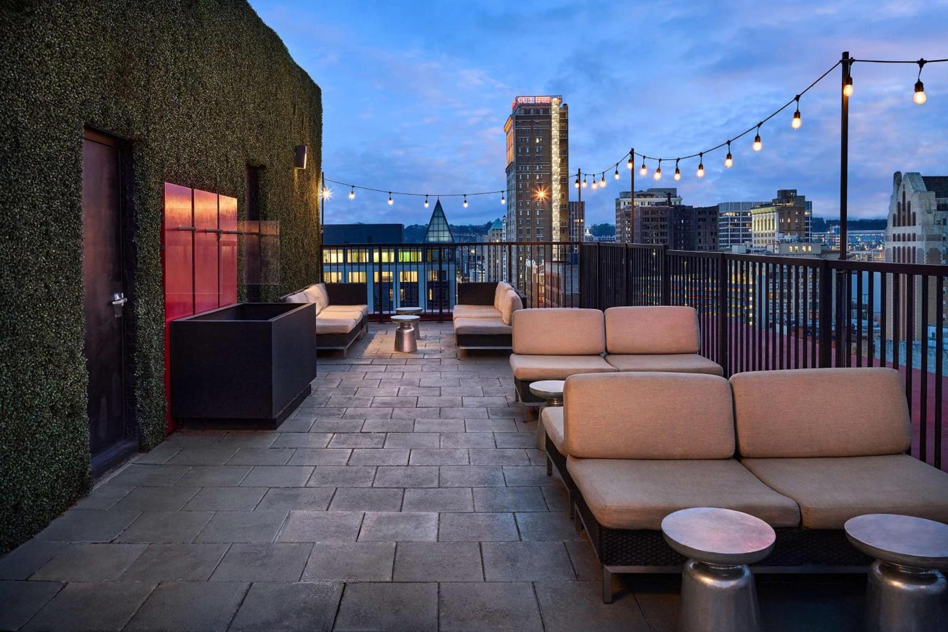 Redmont Hotel Birmingham - Curio Collection by Hilton photo 17