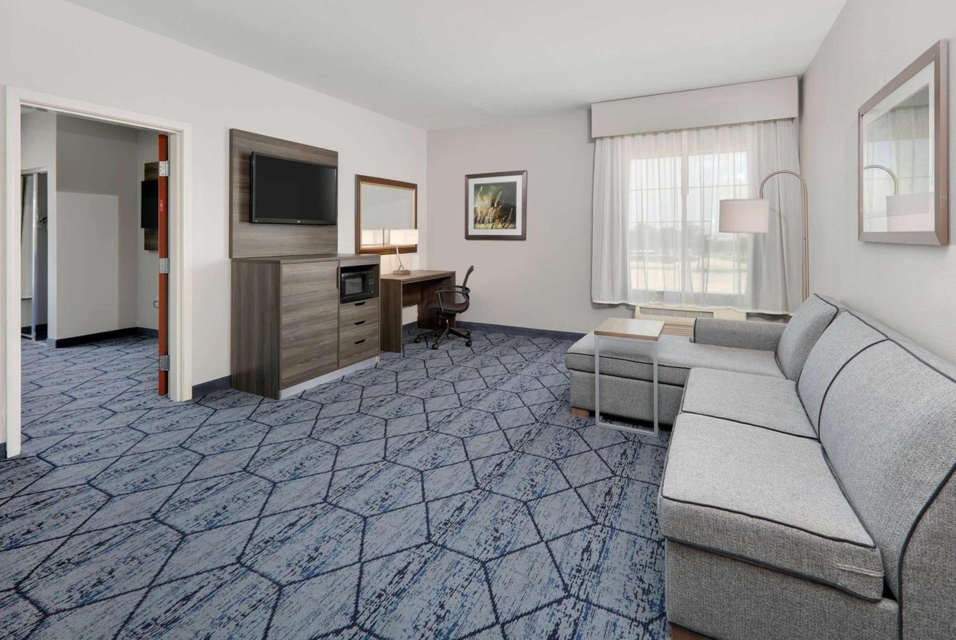 La Quinta by Wyndham Denton - University Drive photo 11