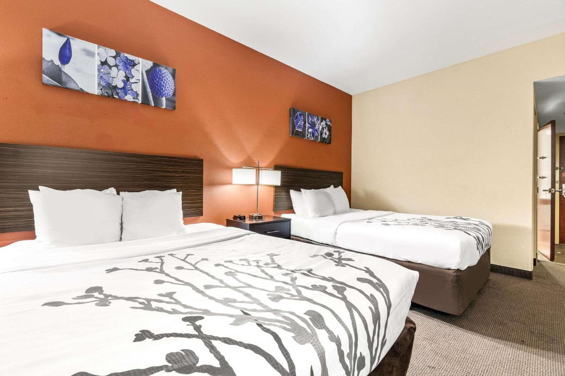 Sleep Inn & Suites Dyersburg I-155 photo 13