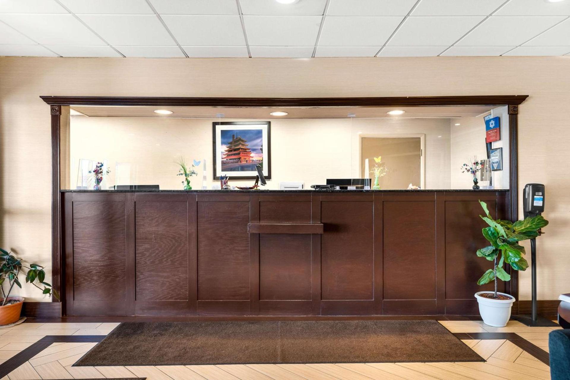 SureStay Plus by Best Western Reading North photo 10