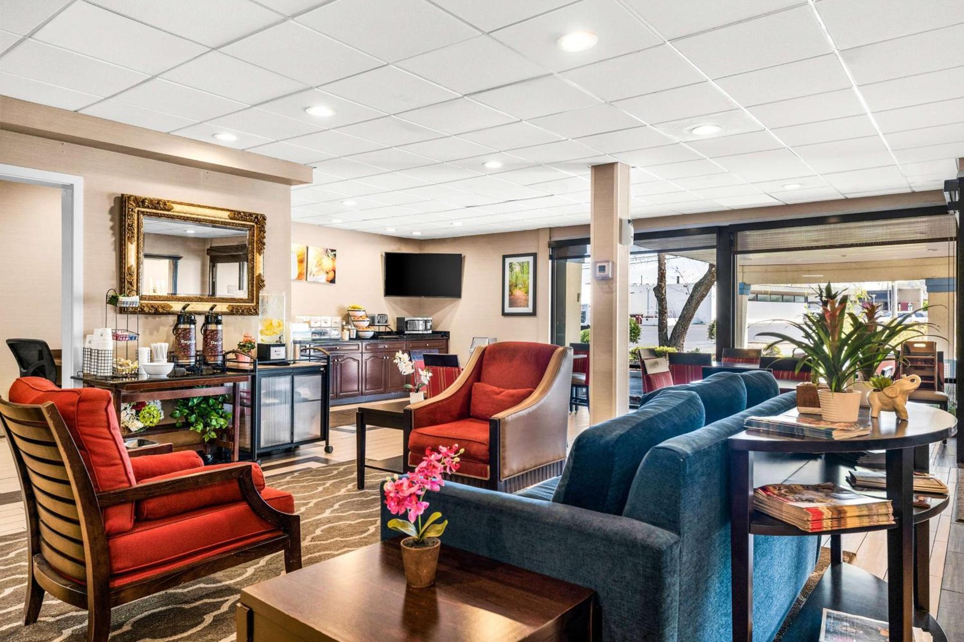 SureStay Plus by Best Western Reading North photo 3