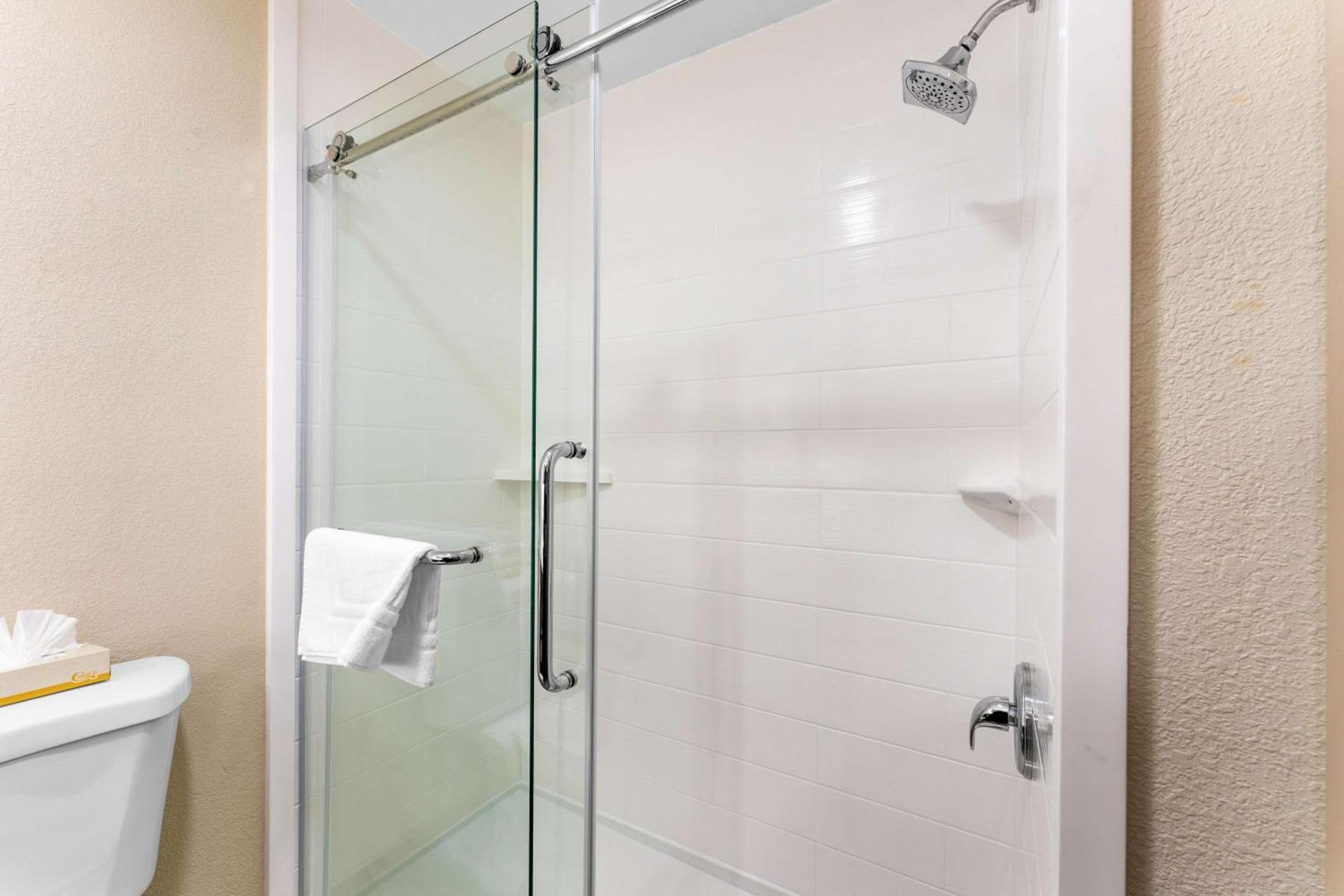 SureStay Plus by Best Western Reading North photo 28