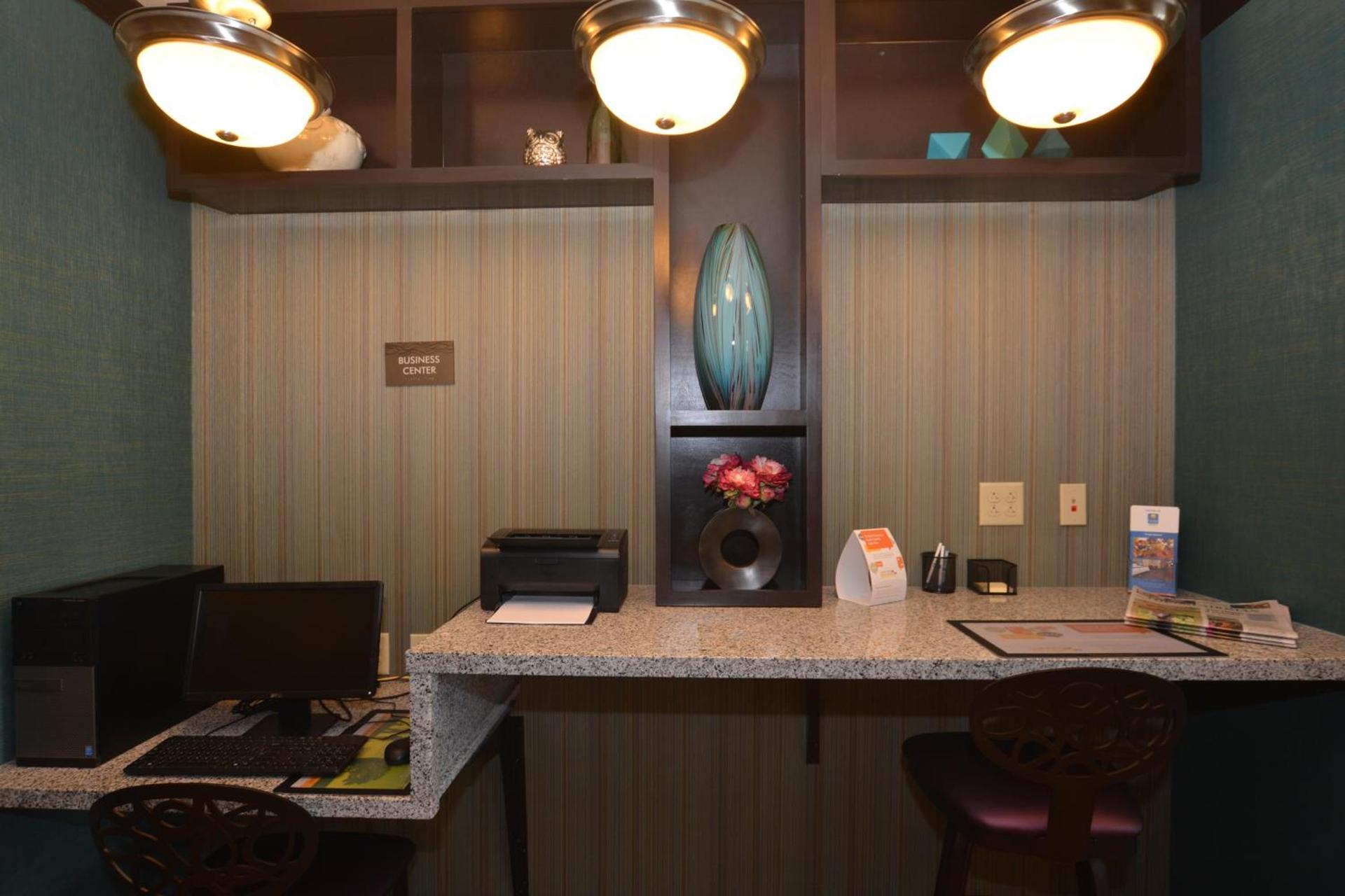 Comfort Inn & Suites Newcastle - Oklahoma City photo 13