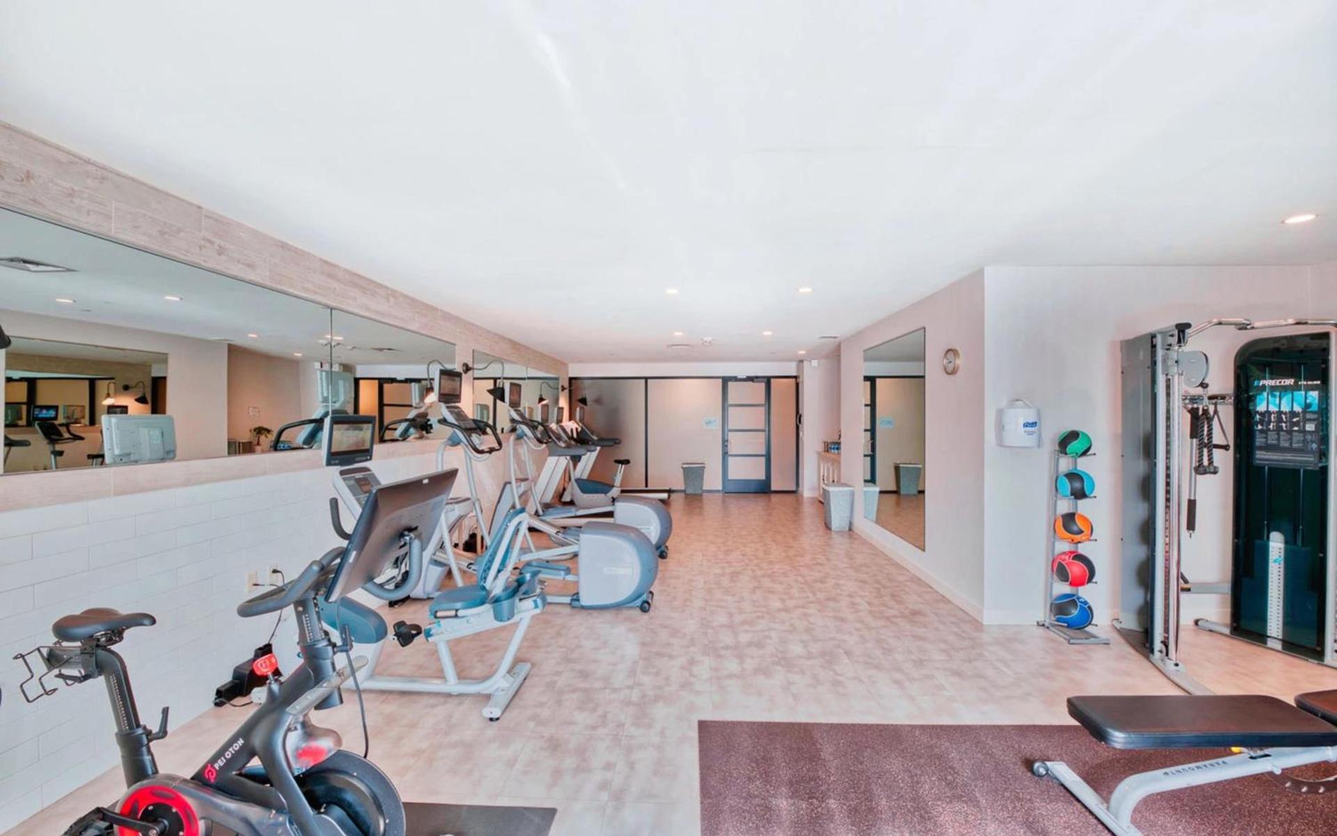 Delamar West Hartford photo 16