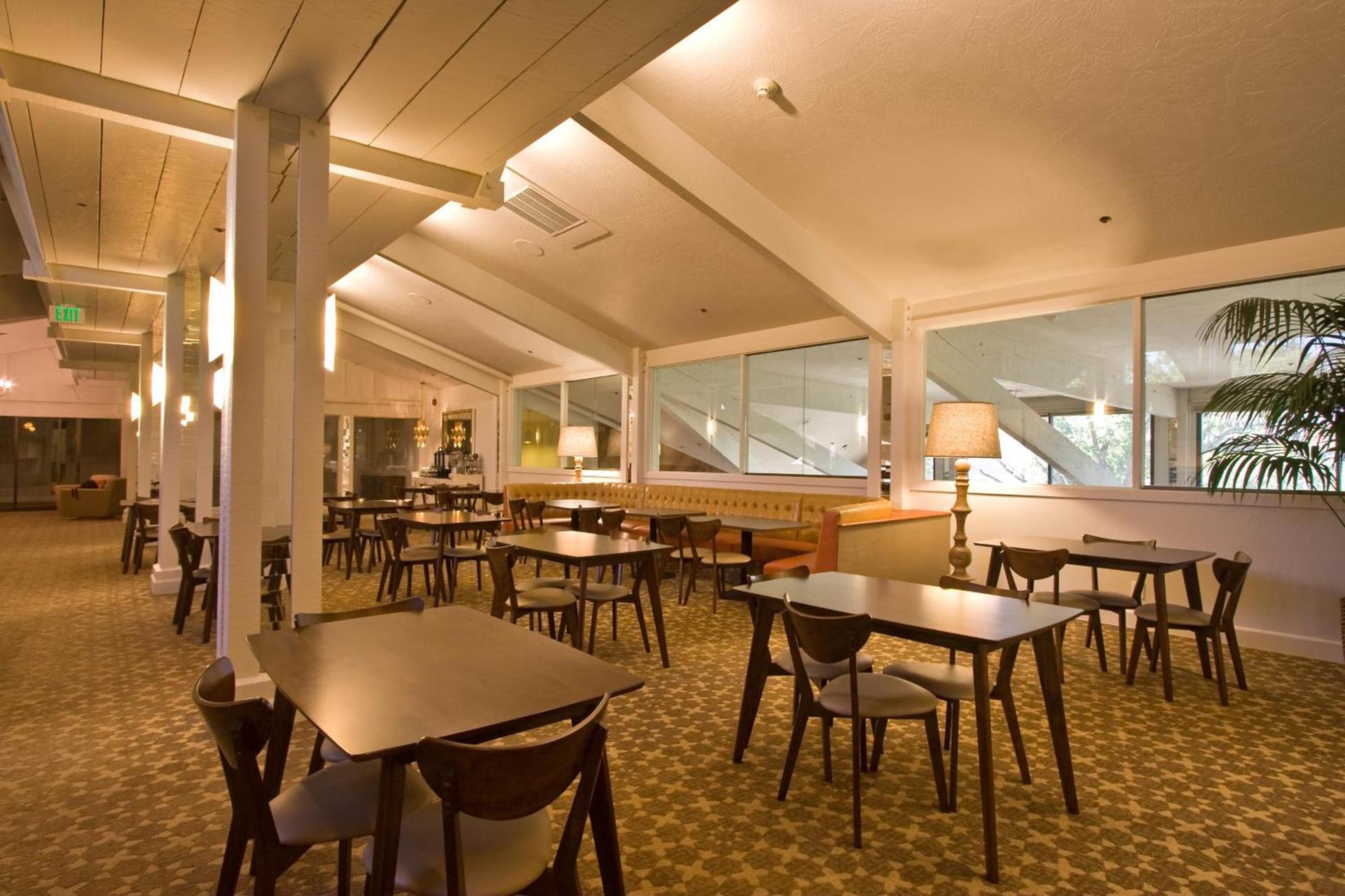 Ashland Hills Hotel & Suites photo 9