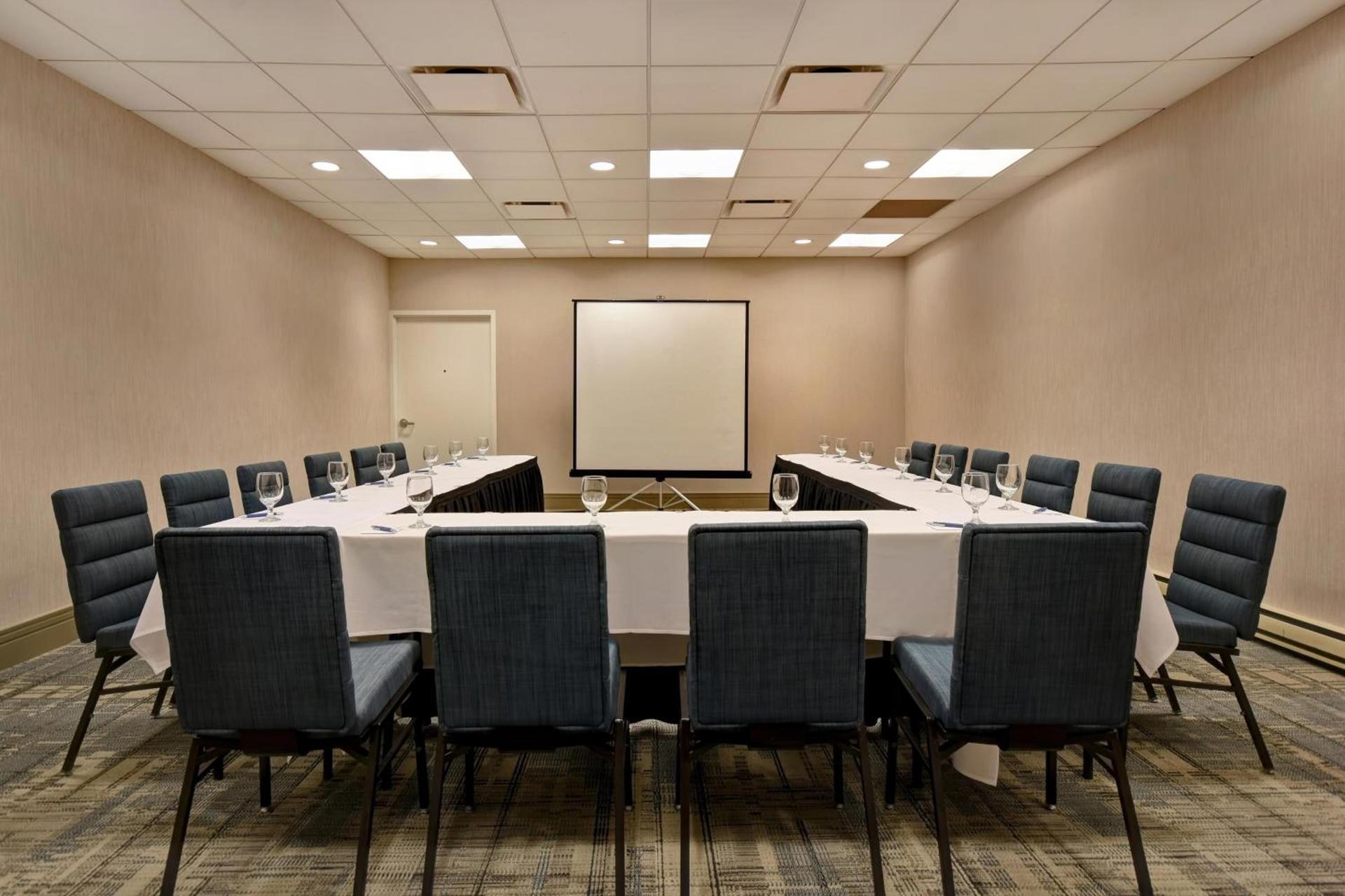 Four Points by Sheraton Boston Newton photo 5