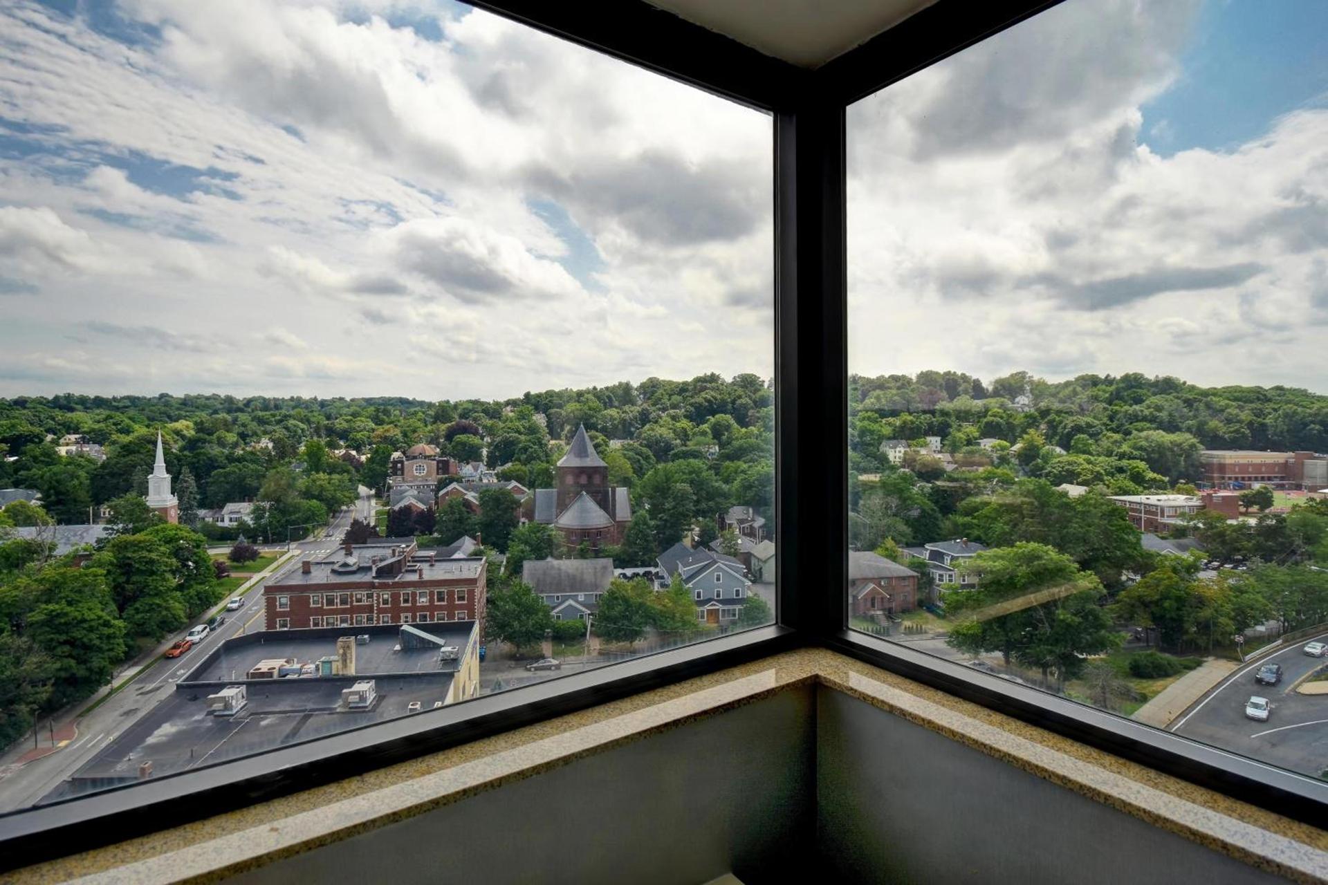 Four Points by Sheraton Boston Newton photo 18