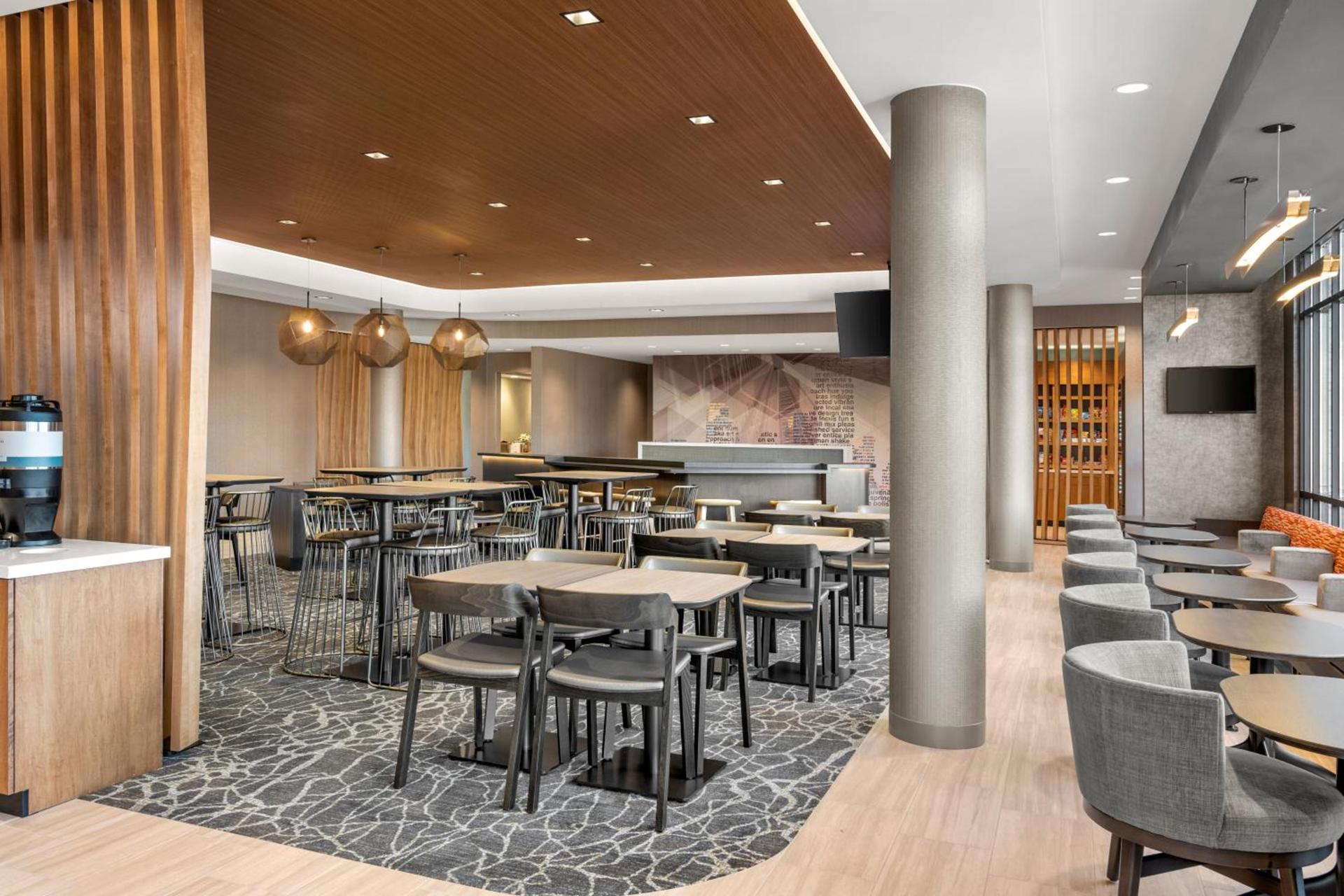 SpringHill Suites by Marriott Menomonee Falls photo 13
