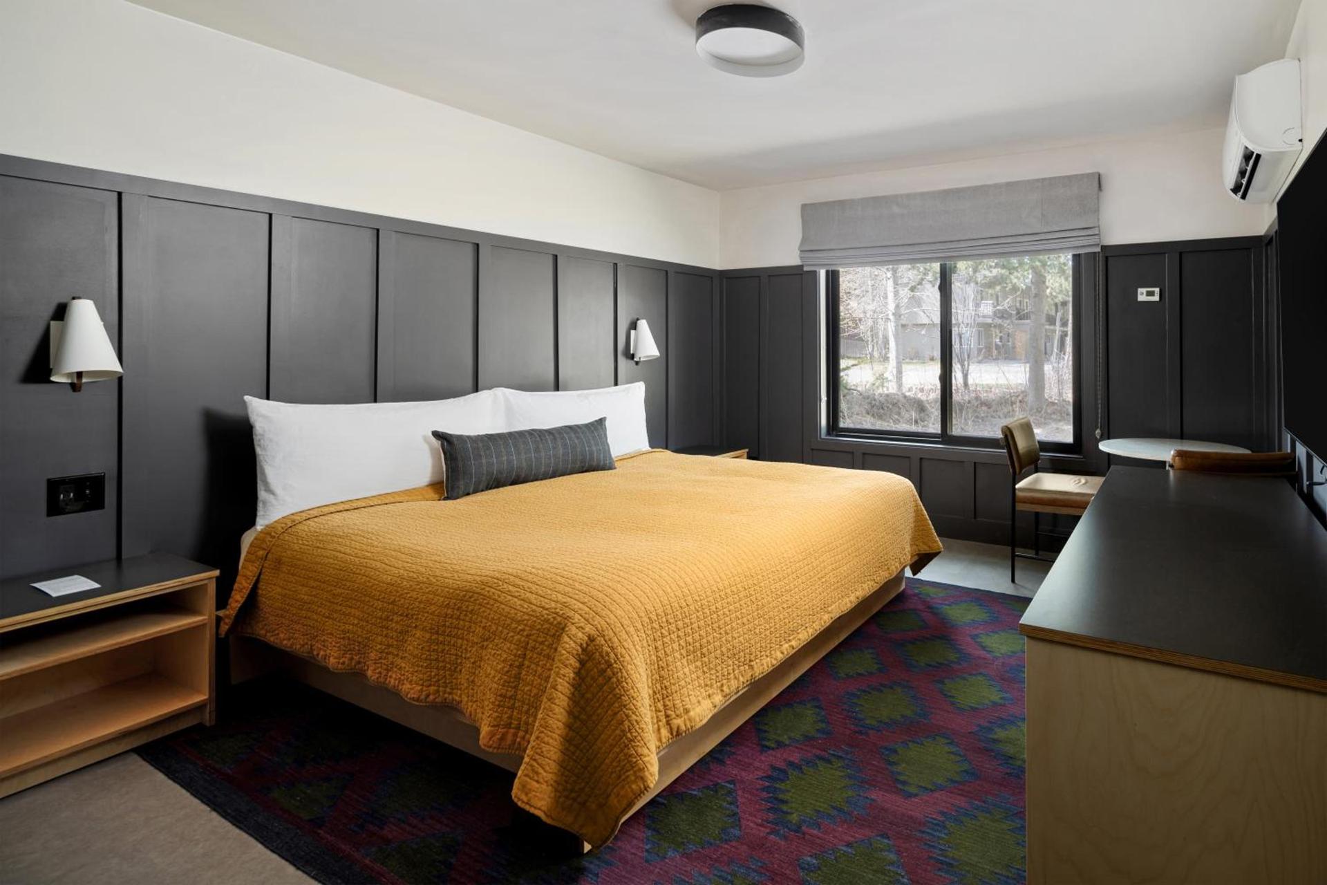 The Coachman Hotel photo 95