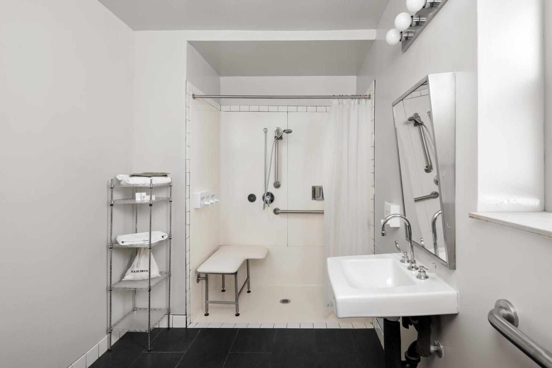 The Coachman Hotel photo 44