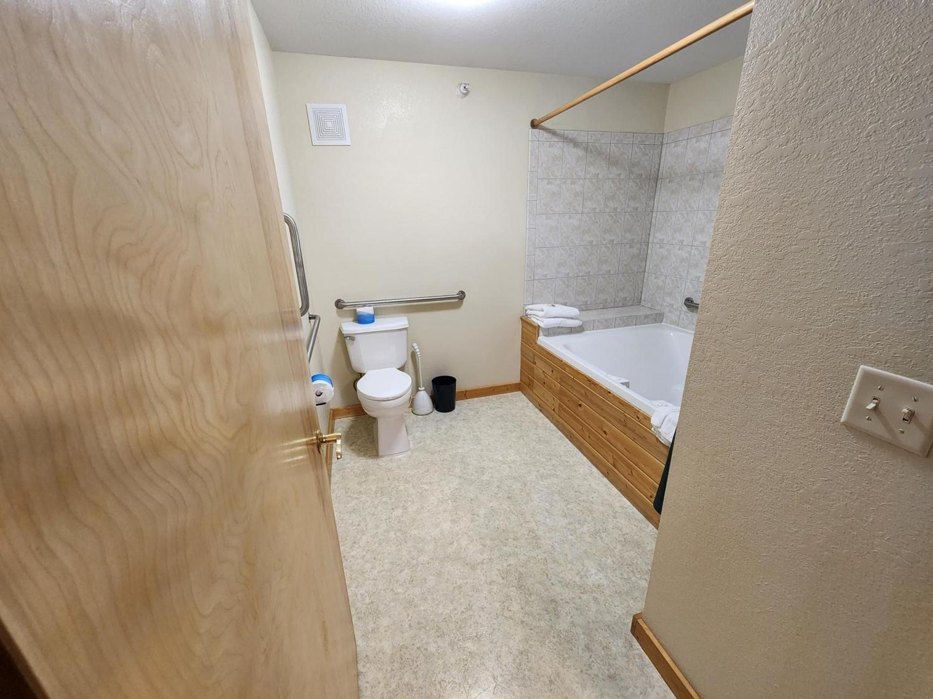 Viking Bay Resort and Lodge photo 75