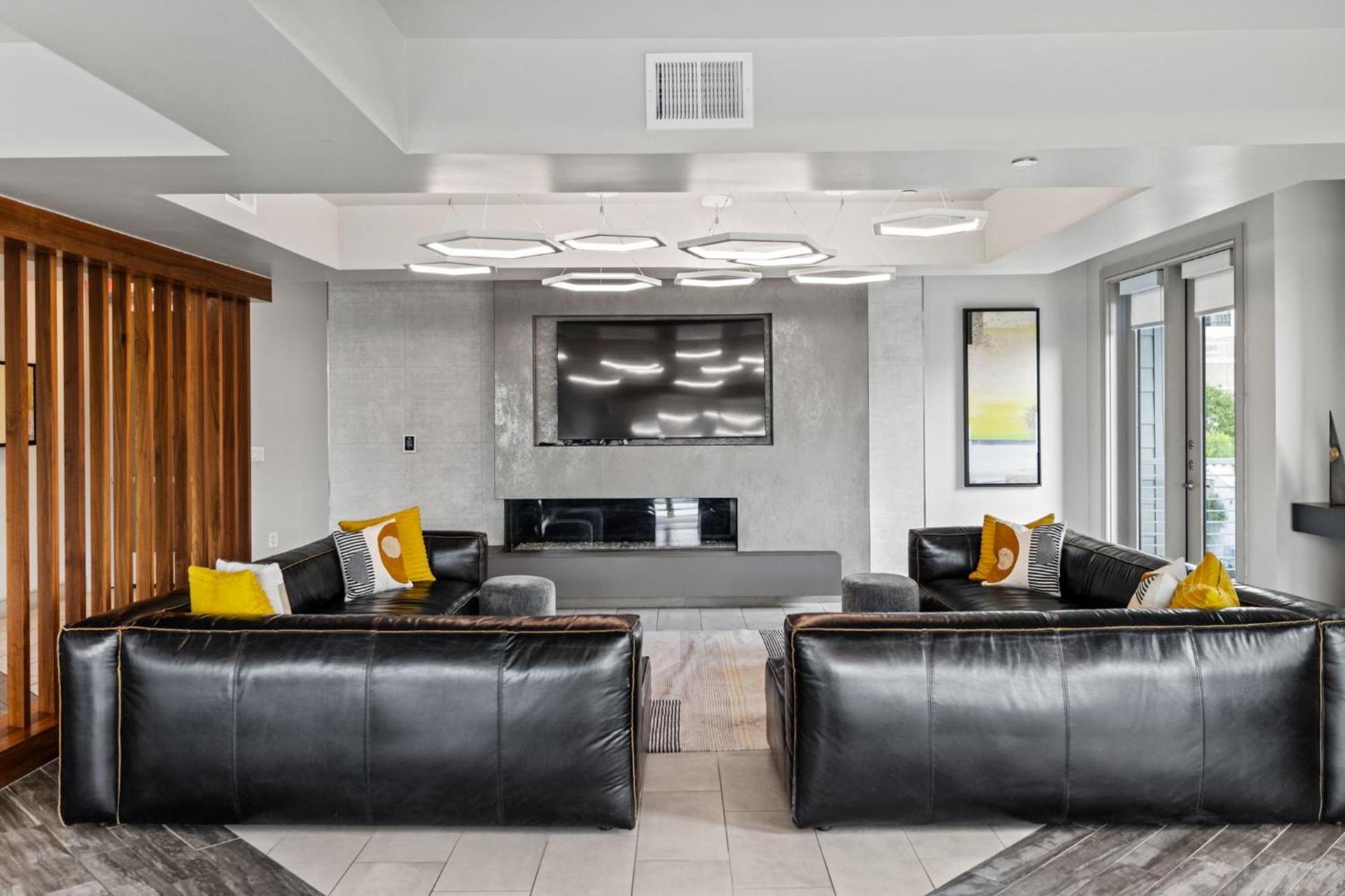 Placemakr Austin Downtown, Apartments by Hilton photo 68