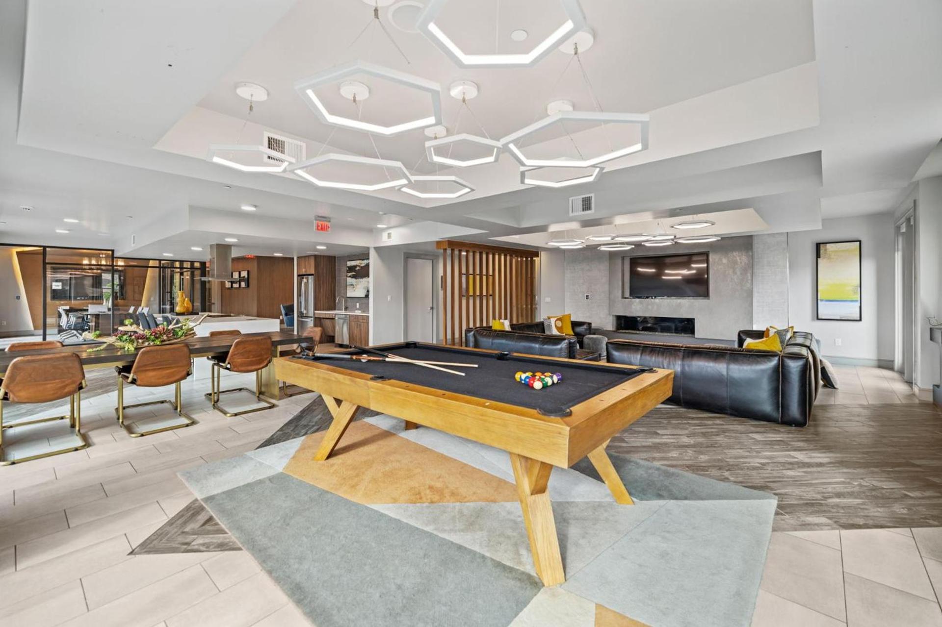 Placemakr Austin Downtown, Apartments by Hilton photo 71