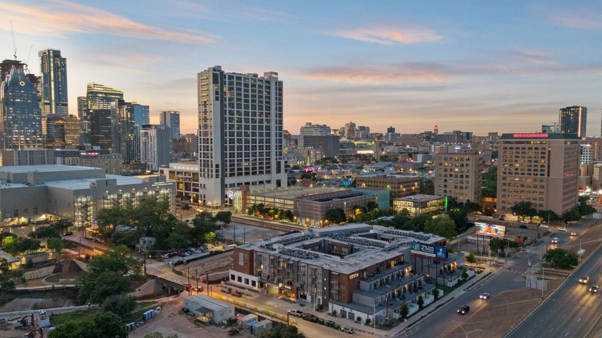 Placemakr Austin Downtown, Apartments by Hilton photo 32