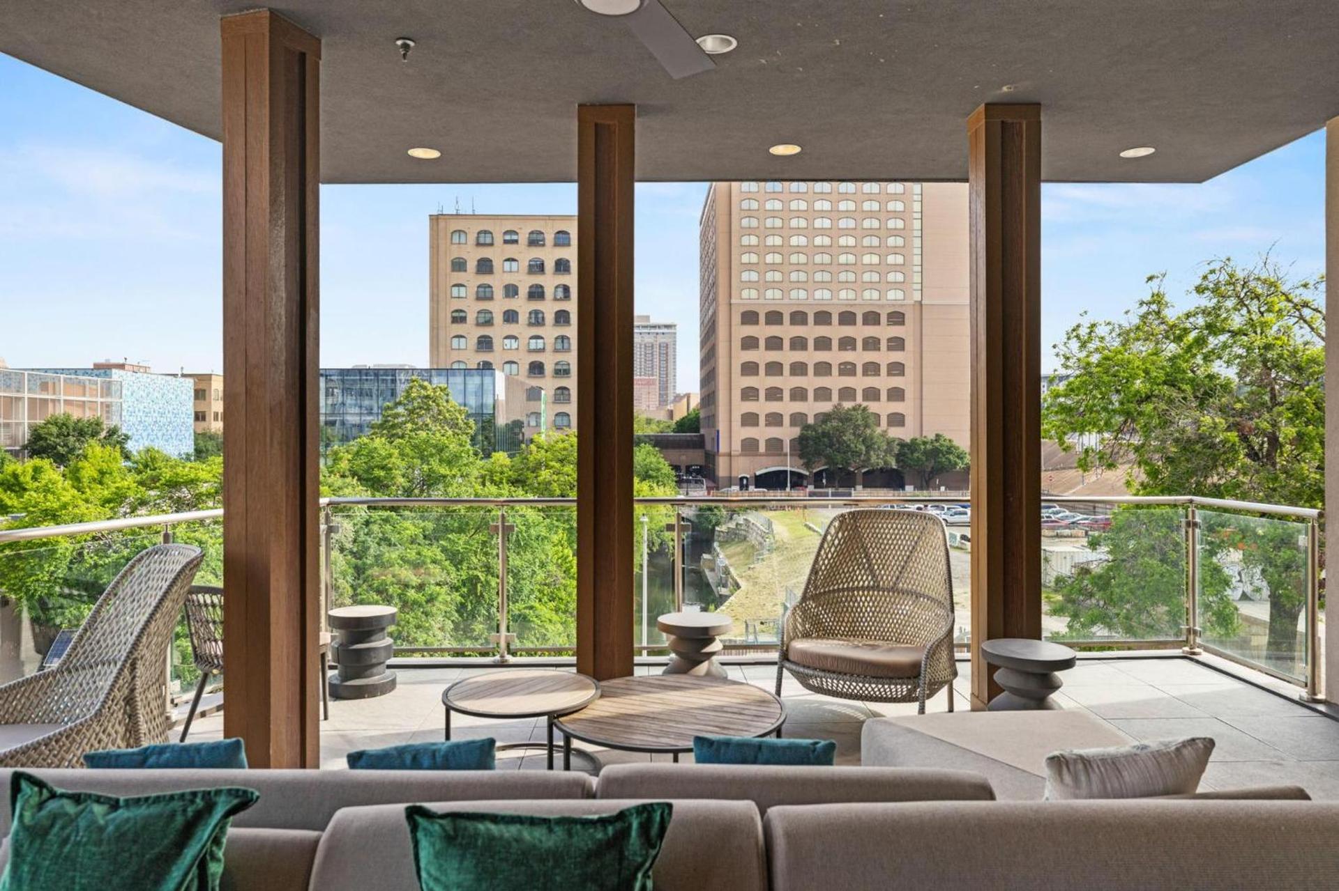 Placemakr Austin Downtown, Apartments by Hilton photo 37