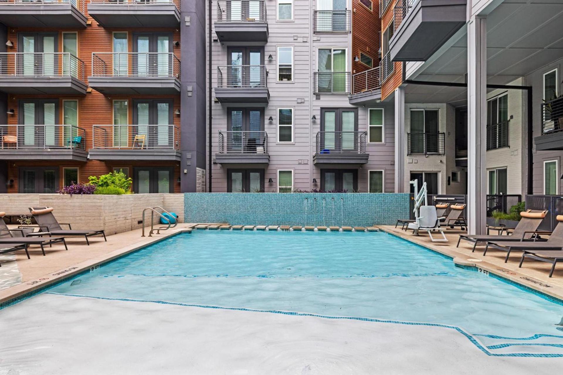 Placemakr Austin Downtown, Apartments by Hilton photo 39