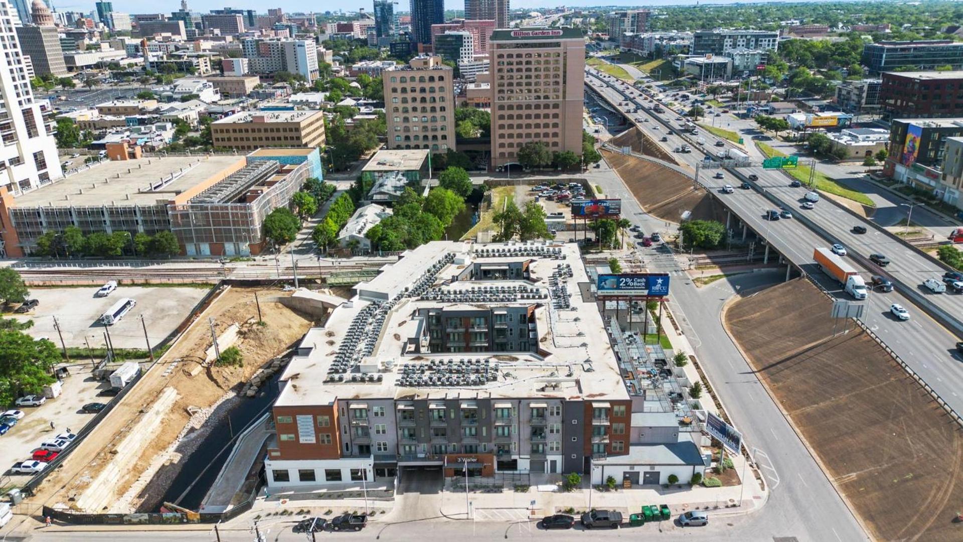 Placemakr Austin Downtown, Apartments by Hilton photo 59