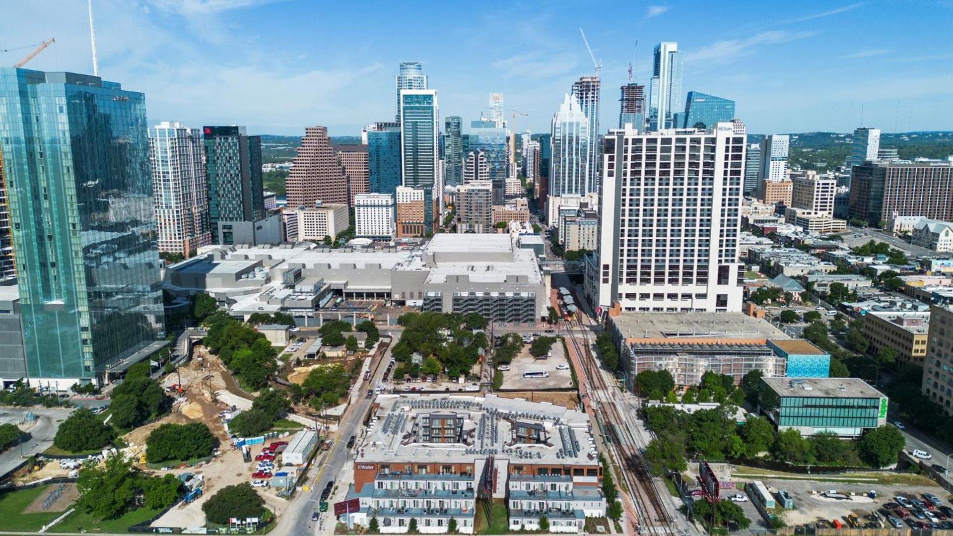 Placemakr Austin Downtown, Apartments by Hilton photo 58