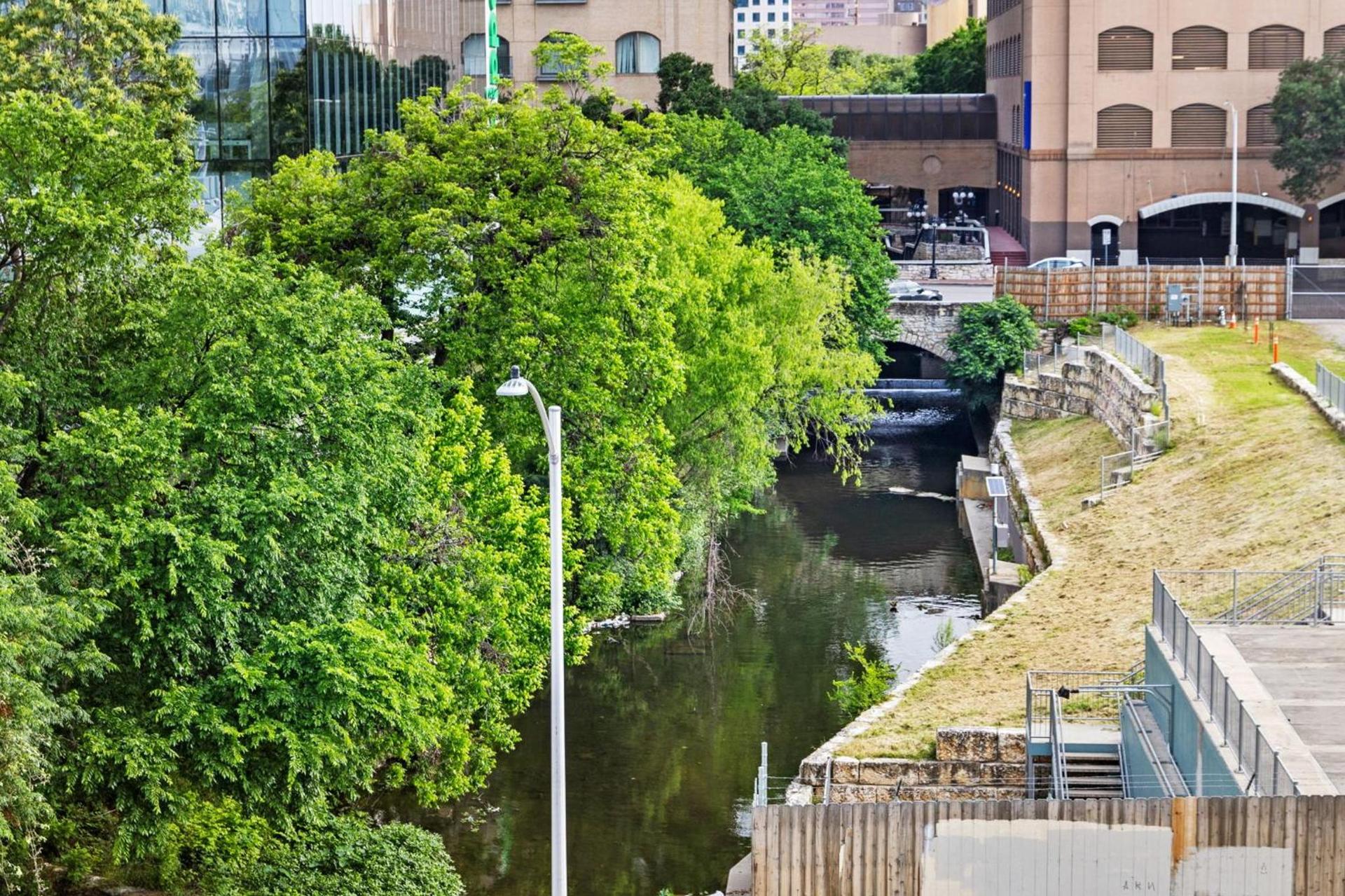 Placemakr Austin Downtown, Apartments by Hilton photo 62
