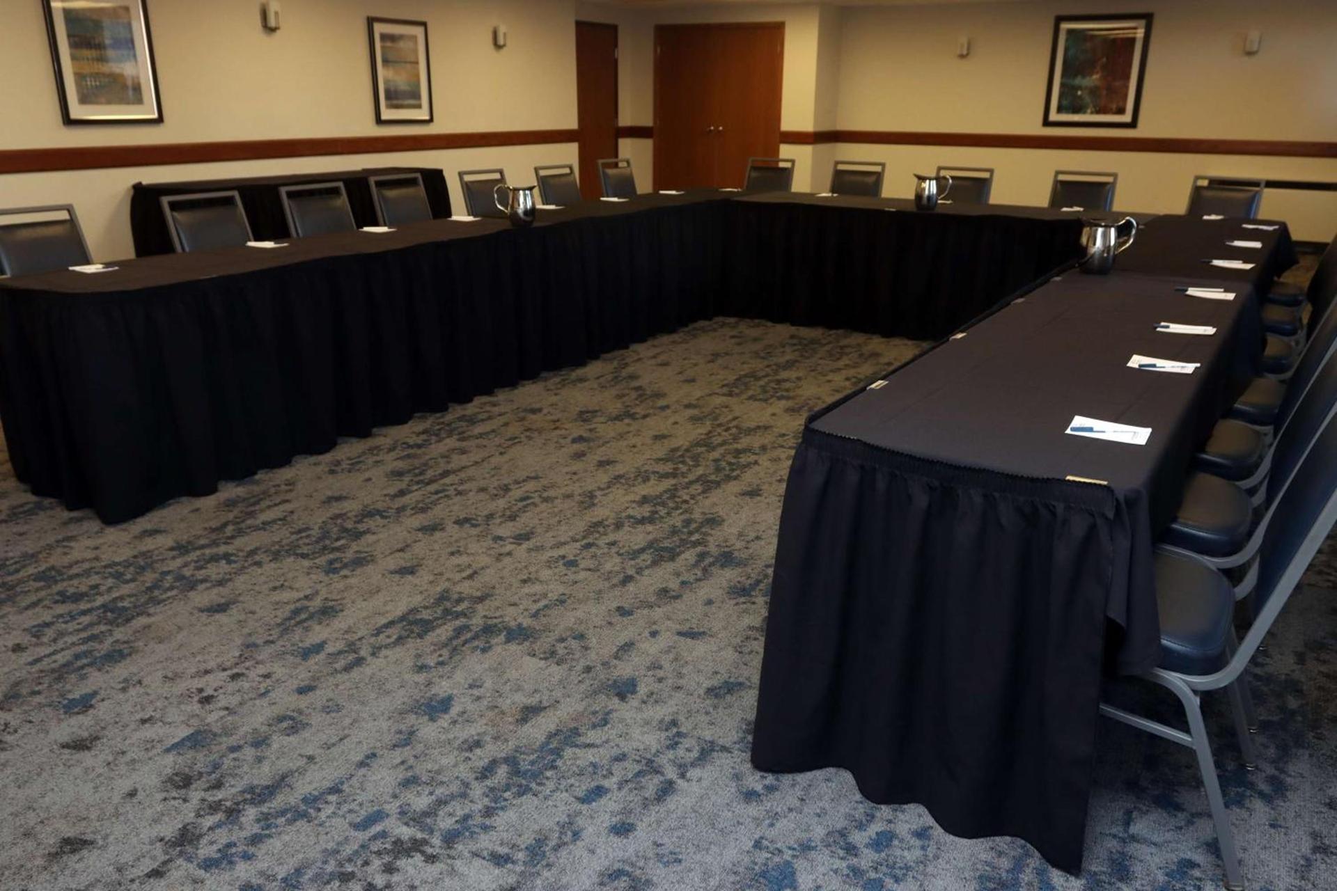 Best Western Plus Dubuque Hotel and Conference Center photo 49