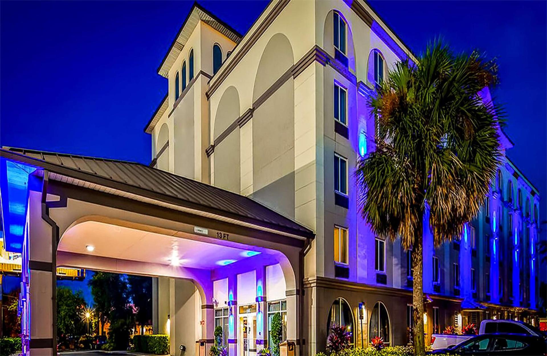 Sonesta Essential Orlando Airport photo 2