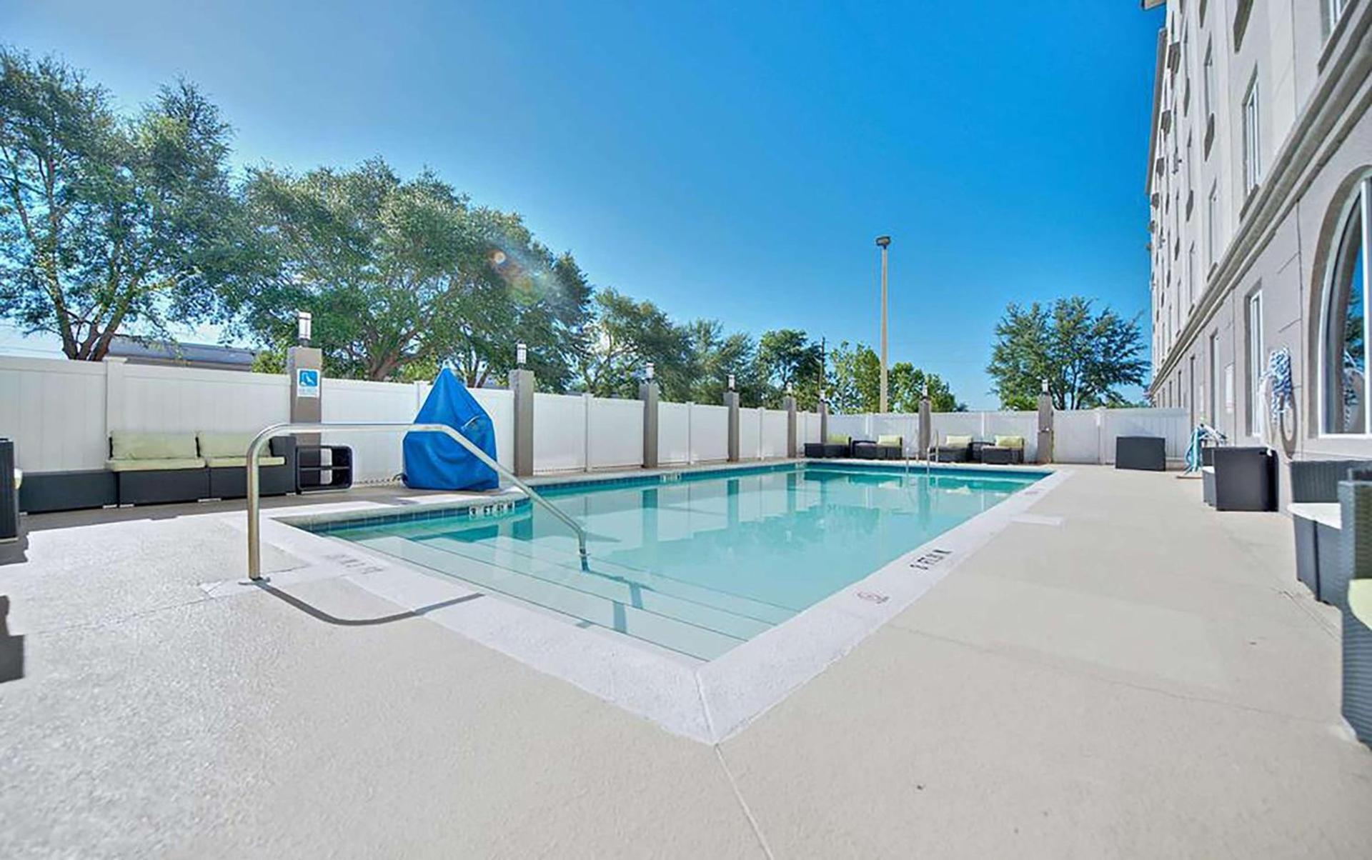 Sonesta Essential Orlando Airport photo 8