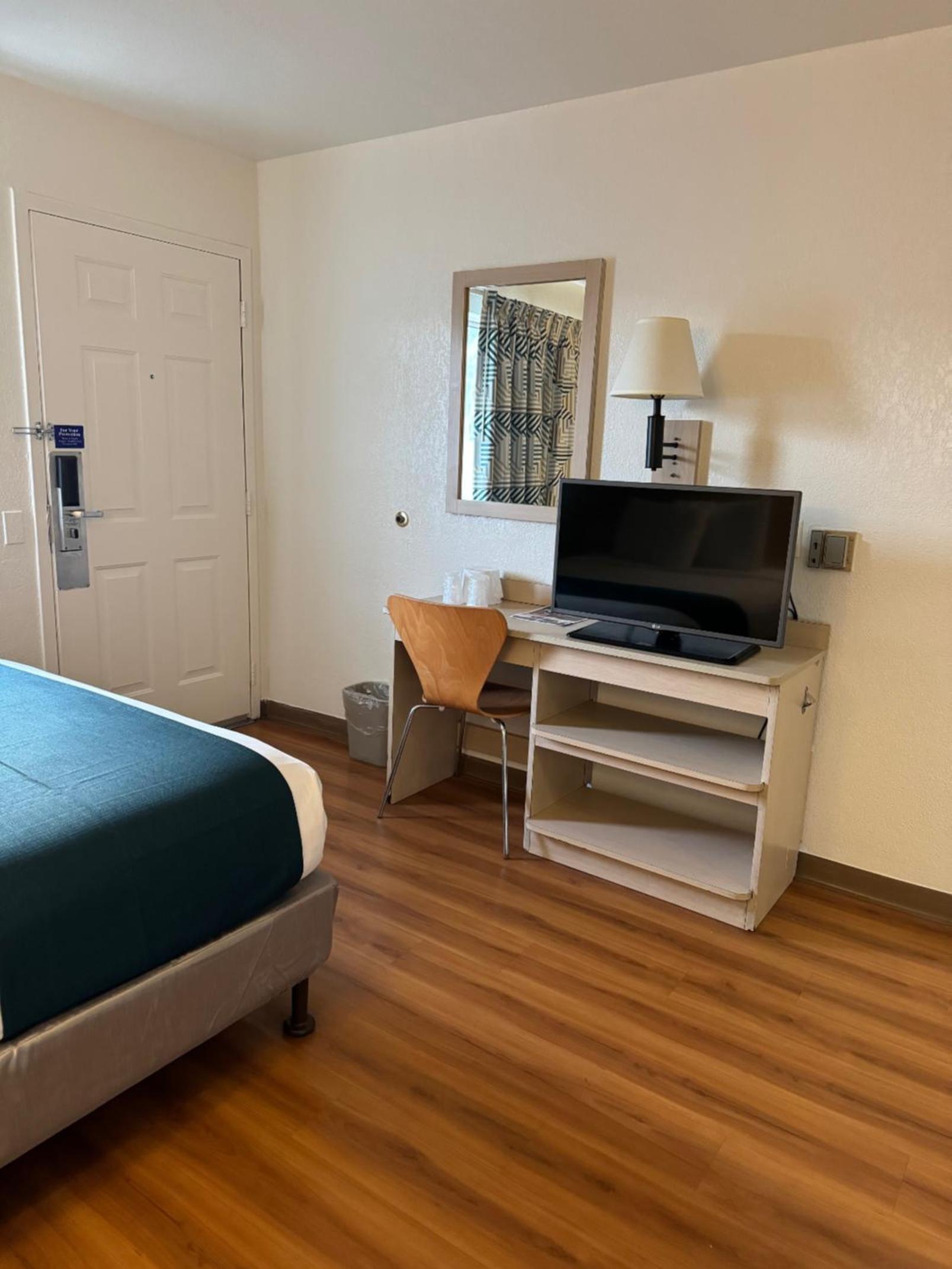 Motel 6-Stanton, CA- Anaheim West photo 72