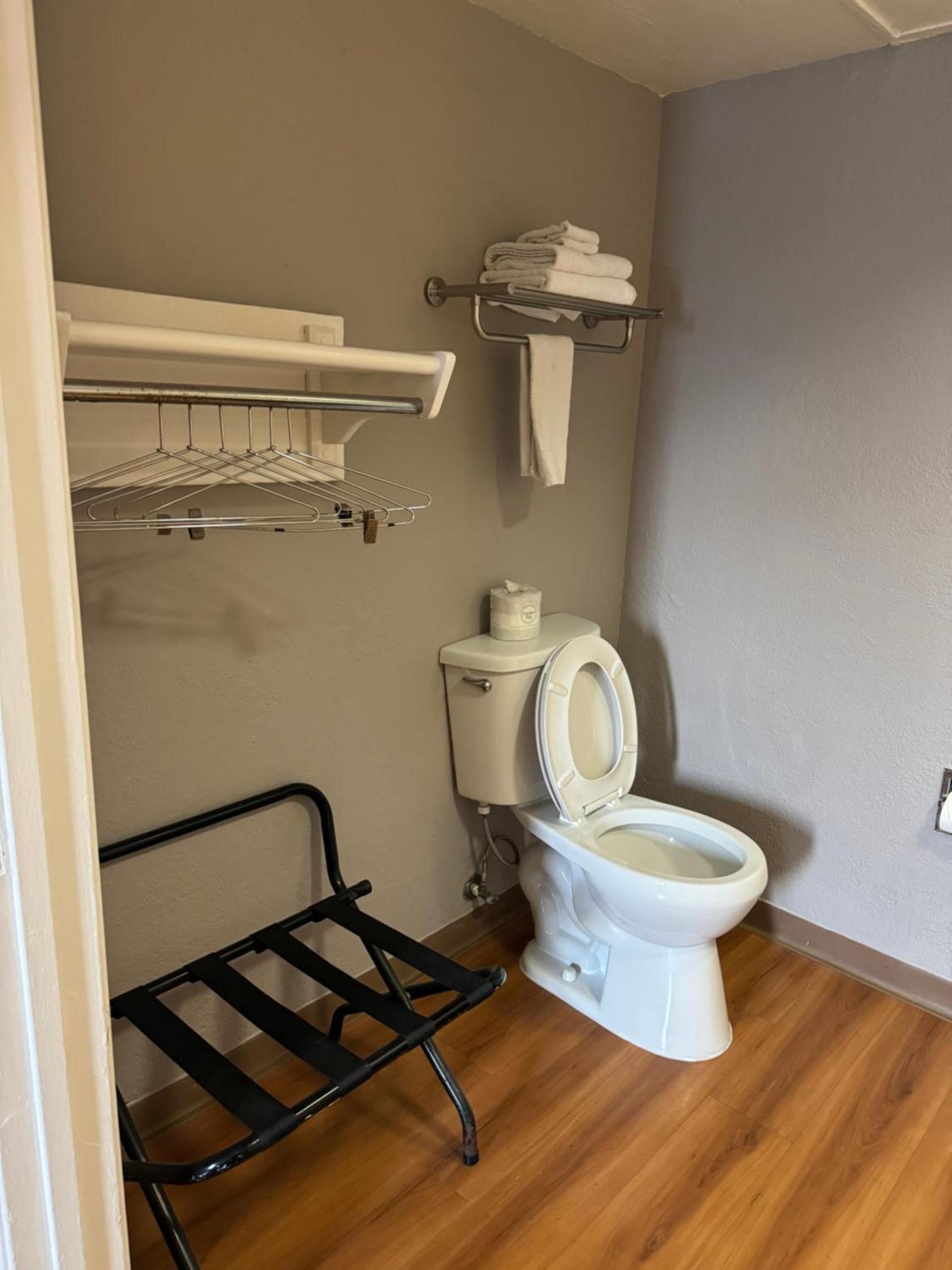 Motel 6-Stanton, CA- Anaheim West photo 75