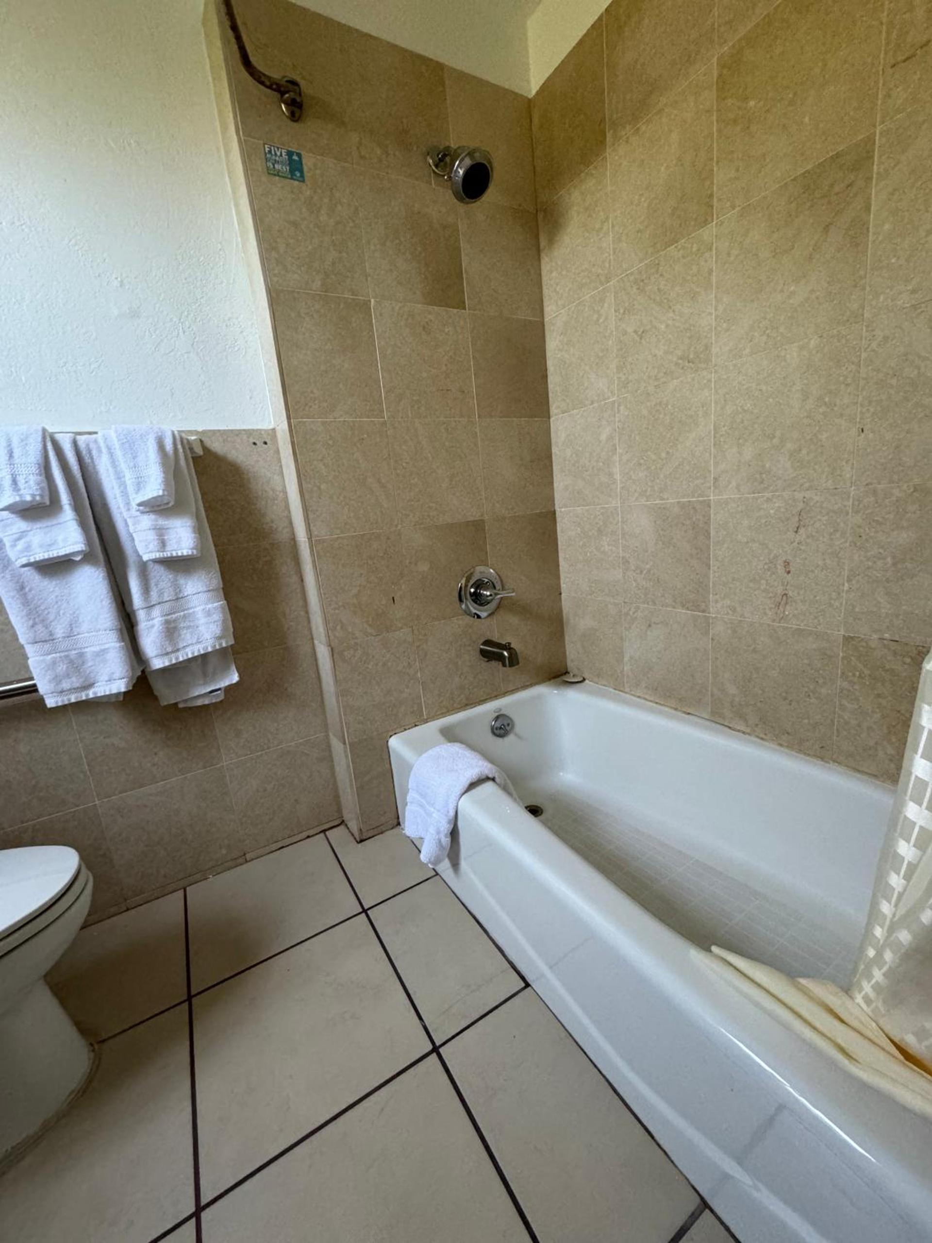 Tamalpais Motel photo 10