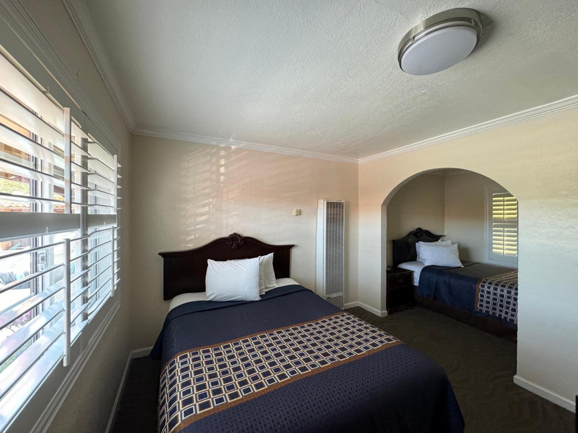 Tamalpais Motel photo 11