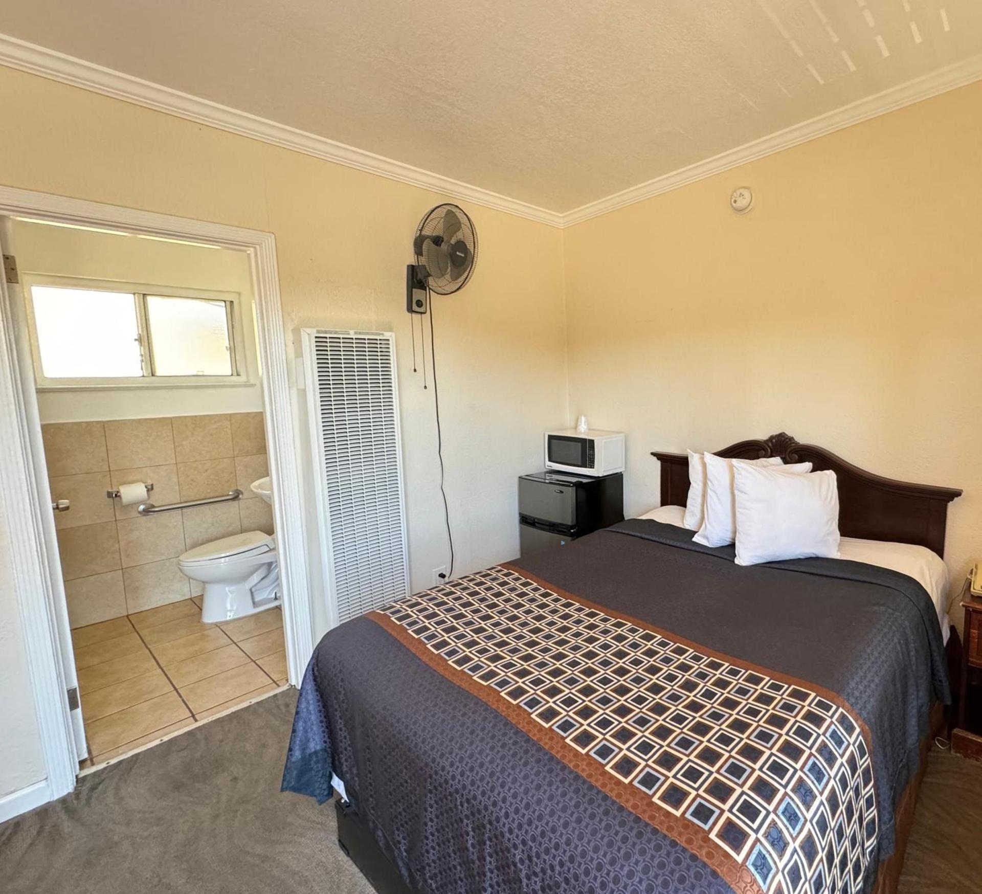 Tamalpais Motel photo 14